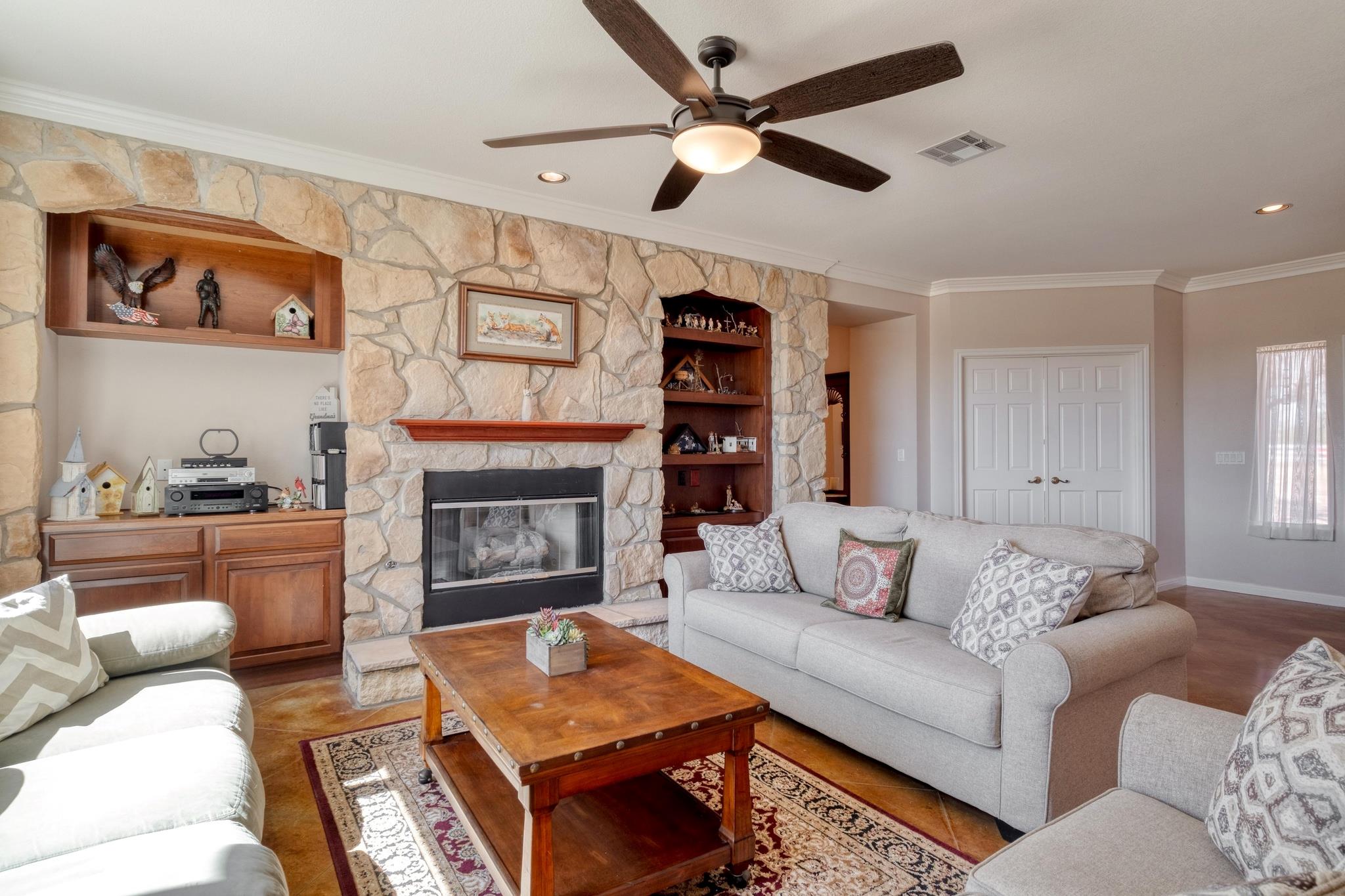 425 Crestwood Dr, Killeen, TX 76549