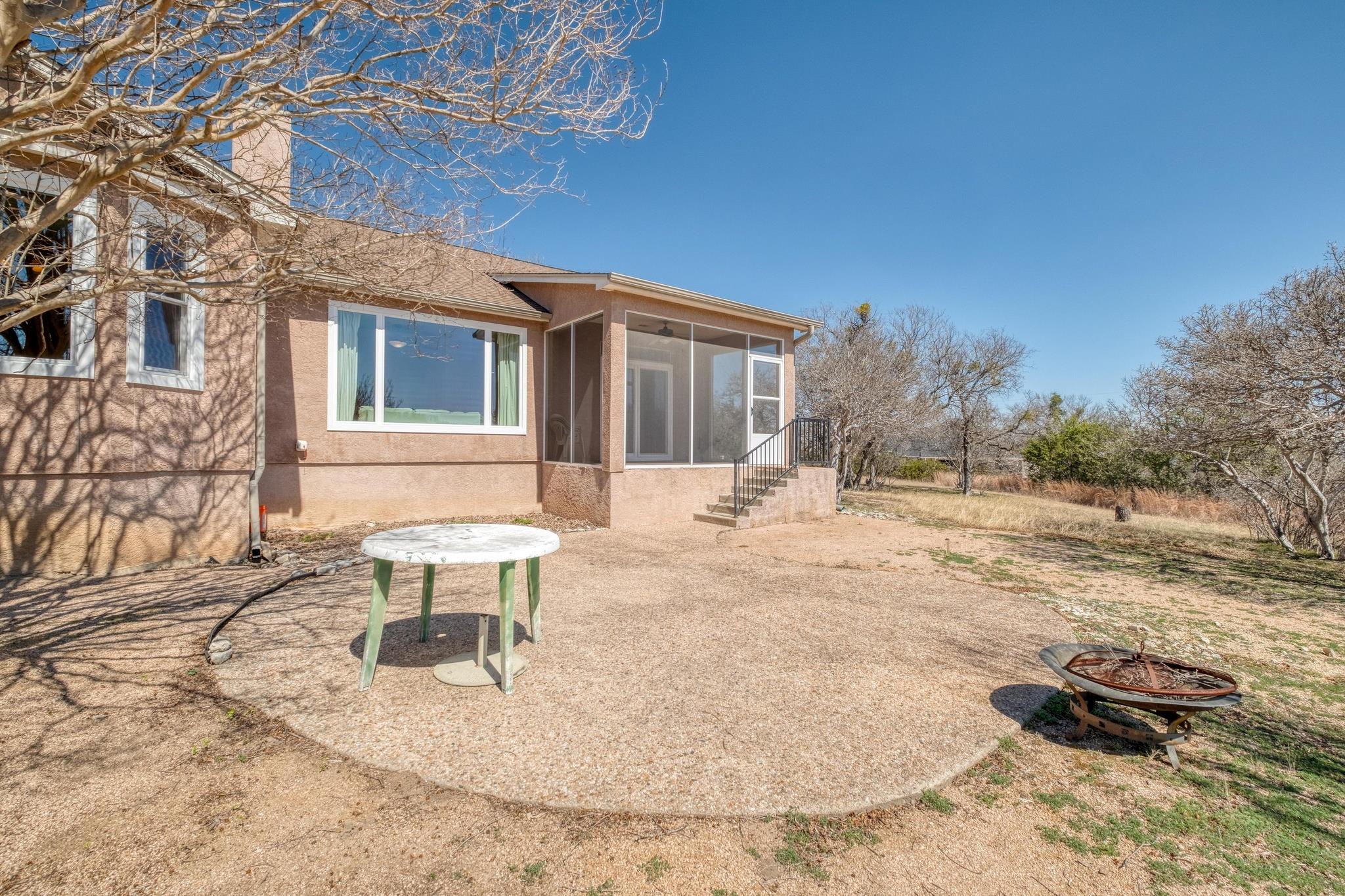 425 Crestwood Dr, Killeen, TX 76549