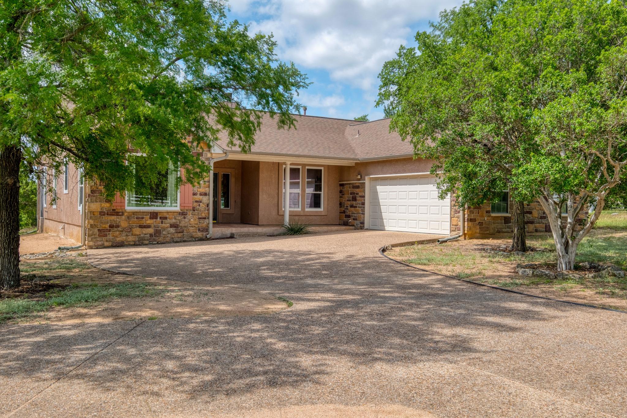 425 Crestwood Dr, Killeen, TX 76549