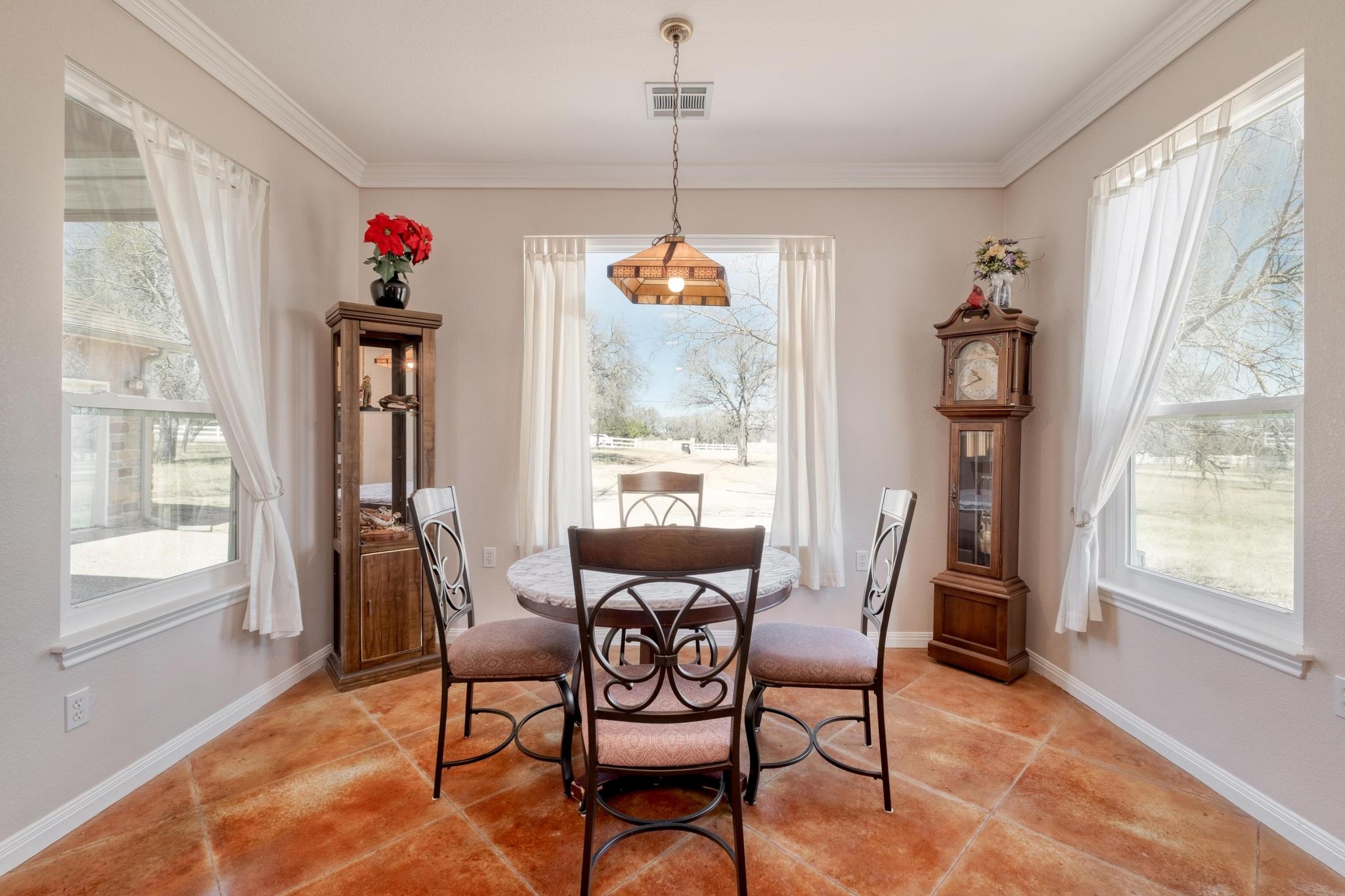 425 Crestwood Dr, Killeen, TX 76549