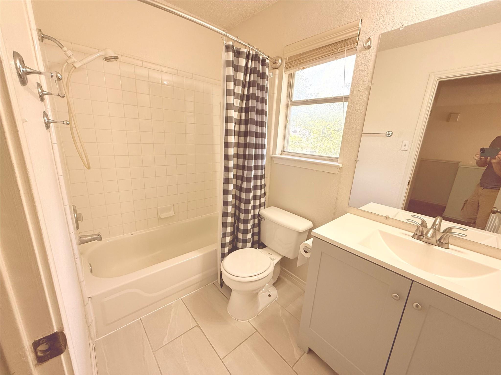 2009 Mimosa Cv, Round Rock, TX 78664