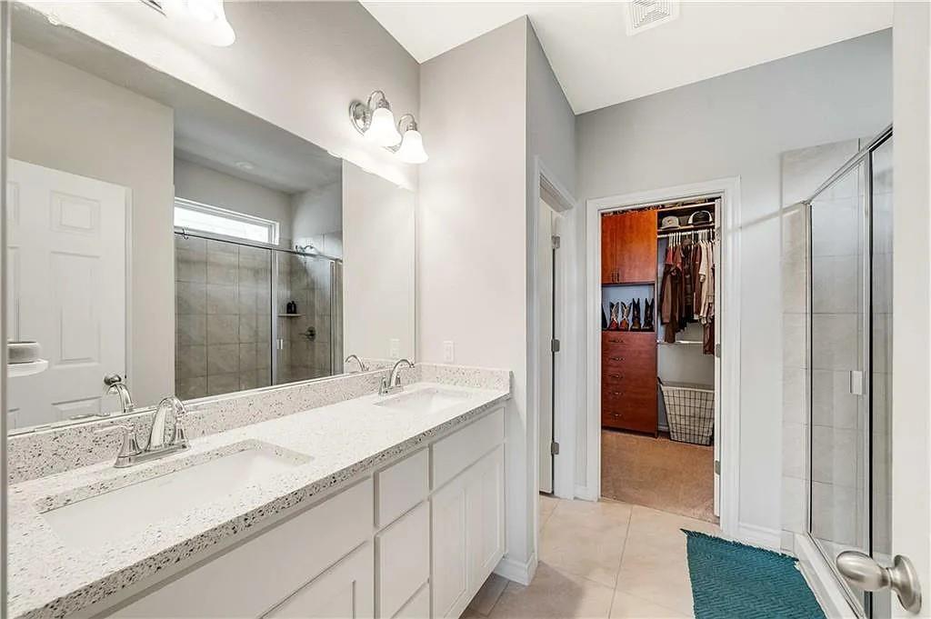 112 Magna Ln, Liberty Hill, TX 78642