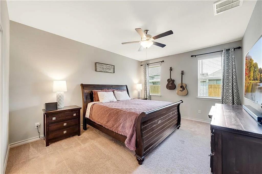 112 Magna Ln, Liberty Hill, TX 78642