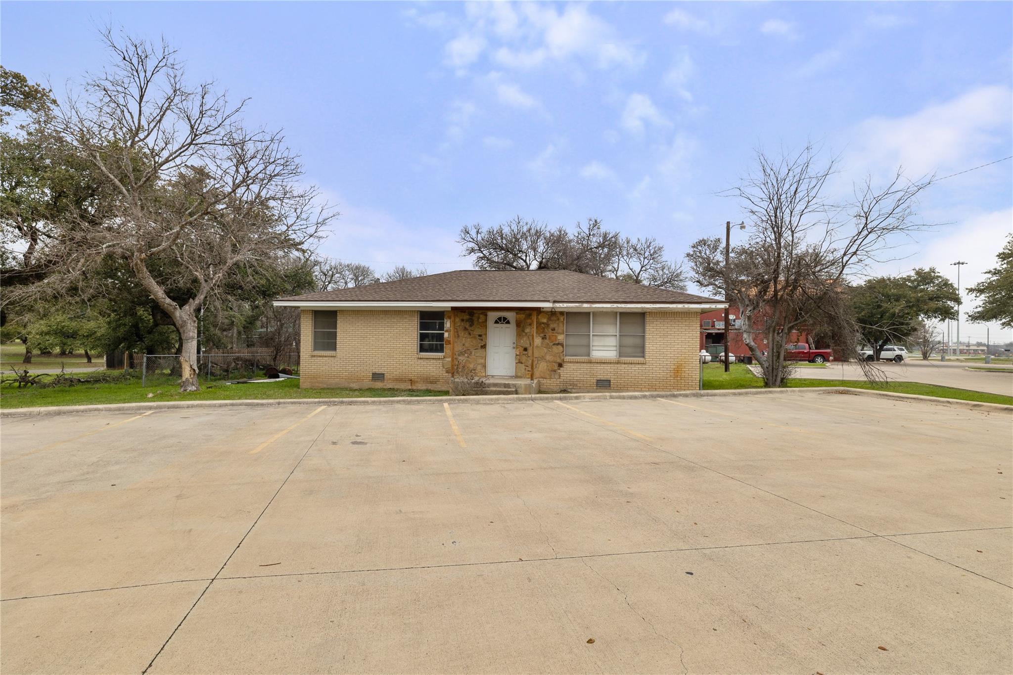 1515 N IH 35, Georgetown, TX 78628