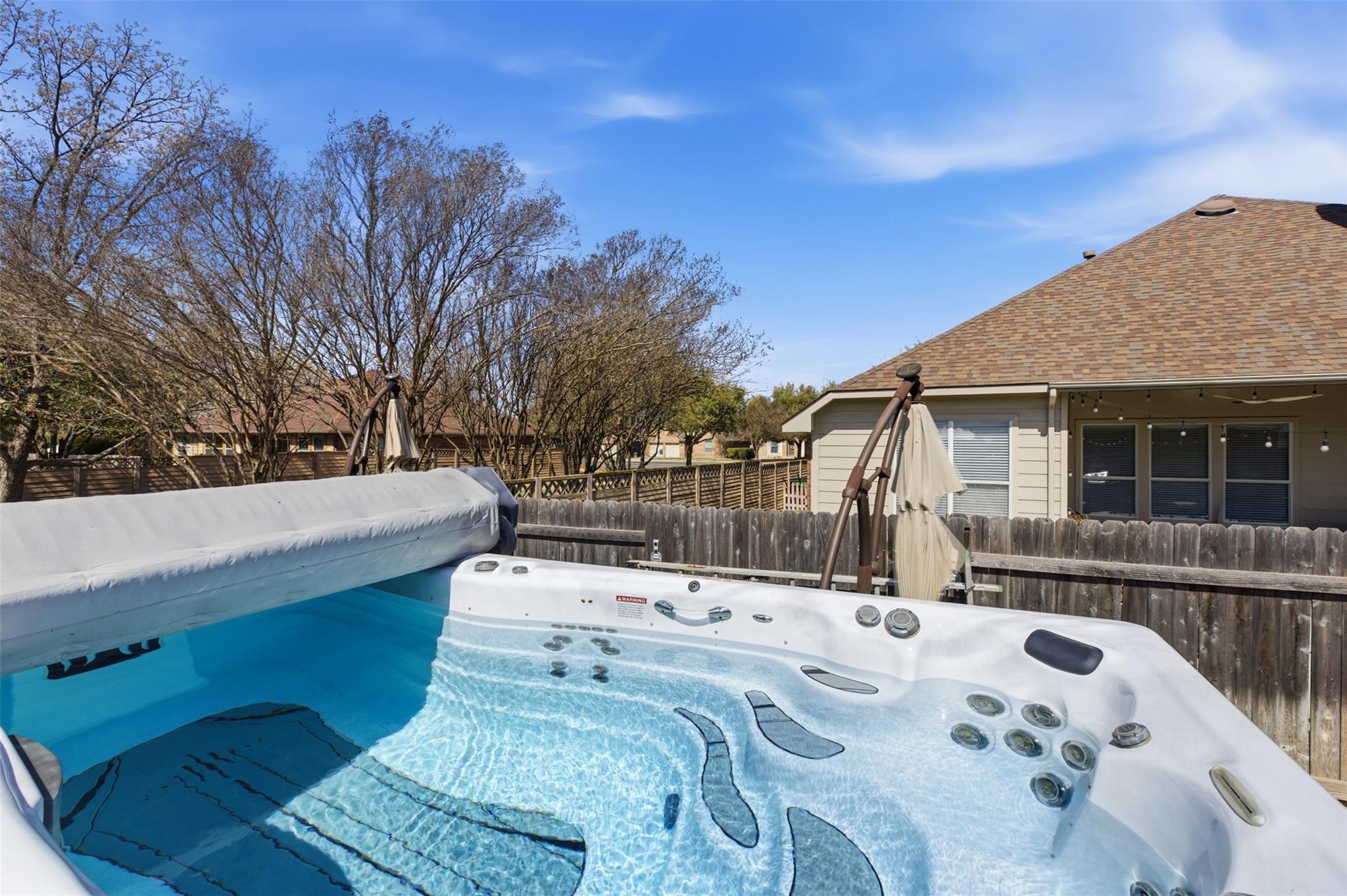 902 Fork Ridge Path, Round Rock, TX 78665