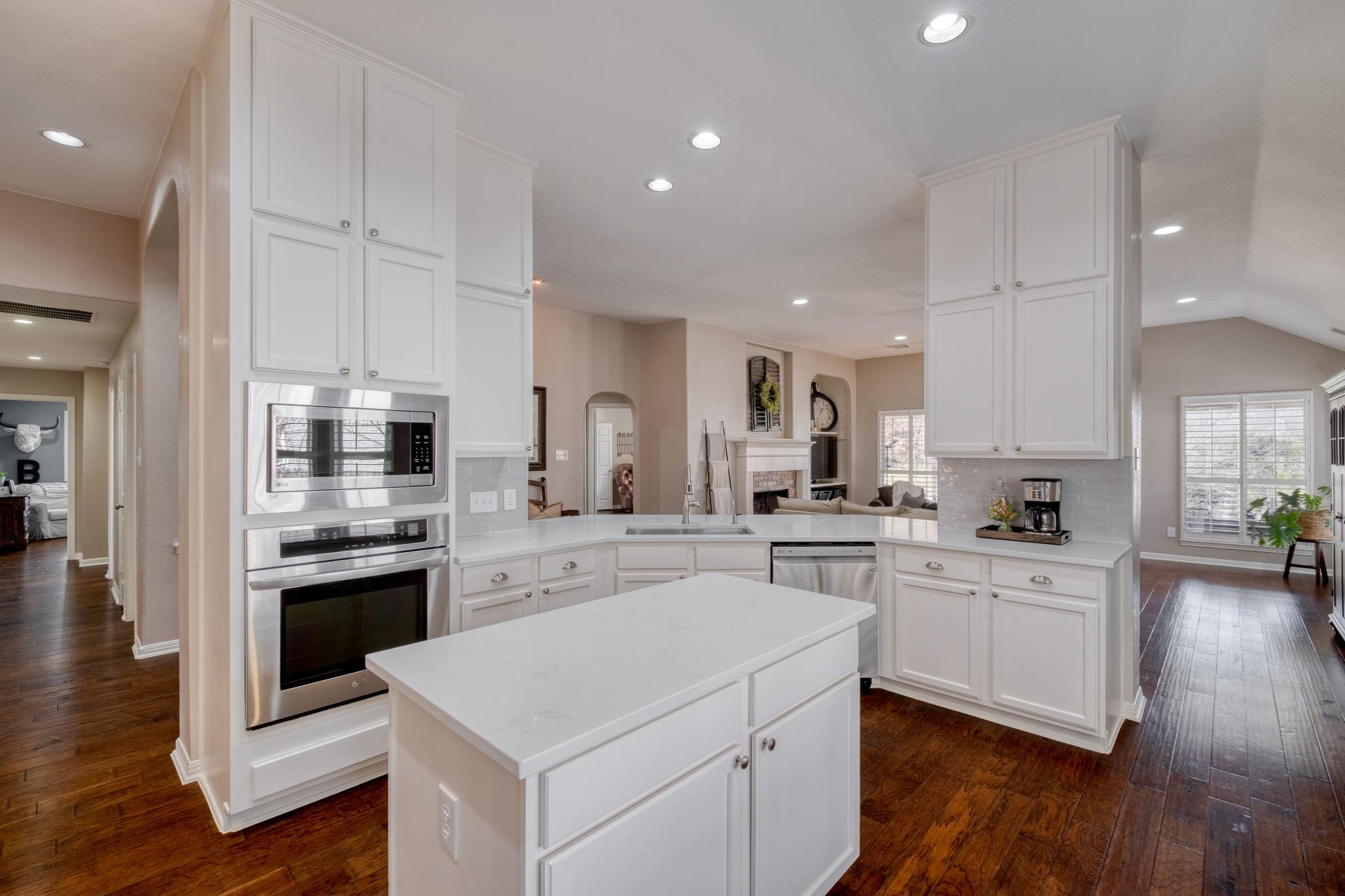 7004 High Bluff Trl, Round Rock, TX 78681