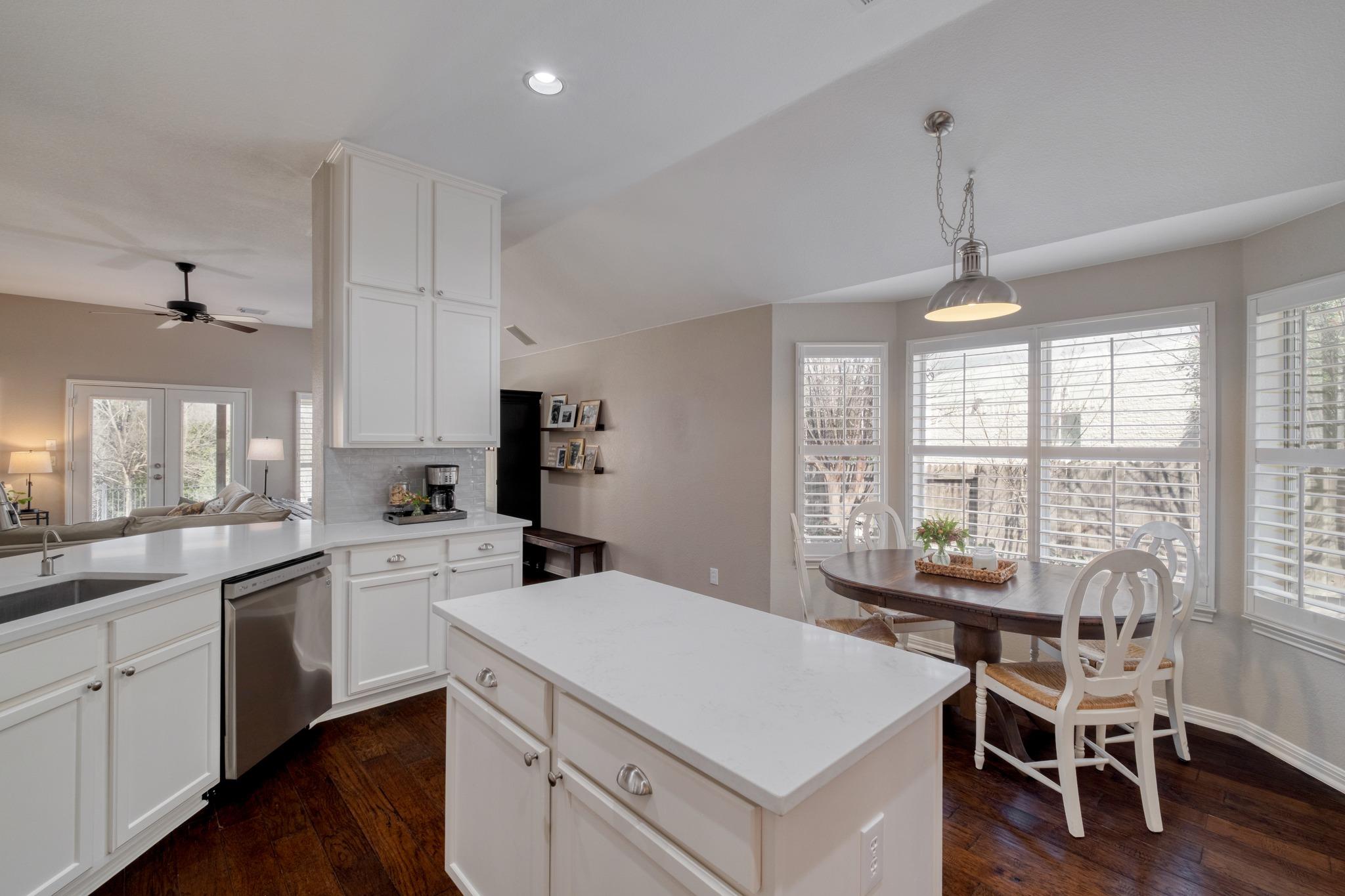 7004 High Bluff Trl, Round Rock, TX 78681