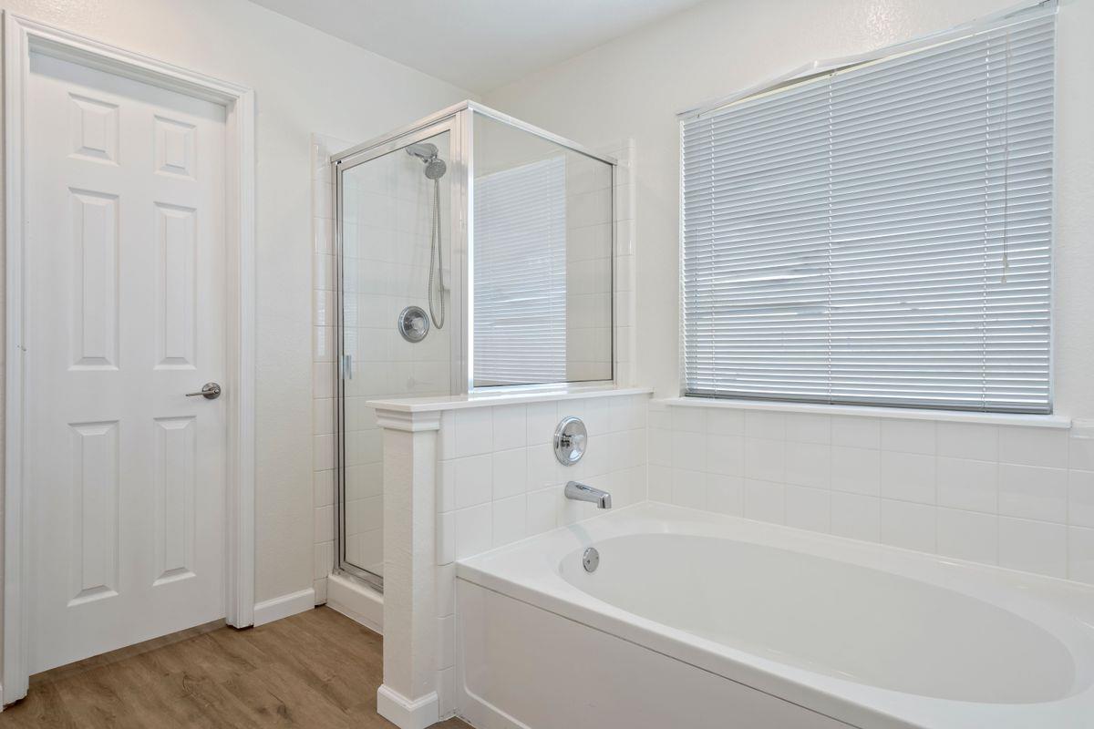 101 Redwood Dr, Kyle, TX 78640