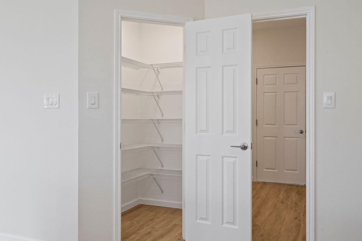 101 Redwood Dr, Kyle, TX 78640