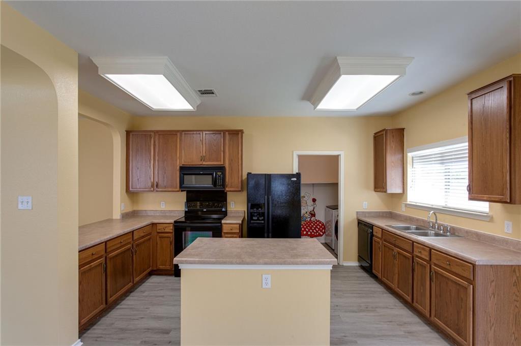 1651 Bayland St, Round Rock, TX 78664