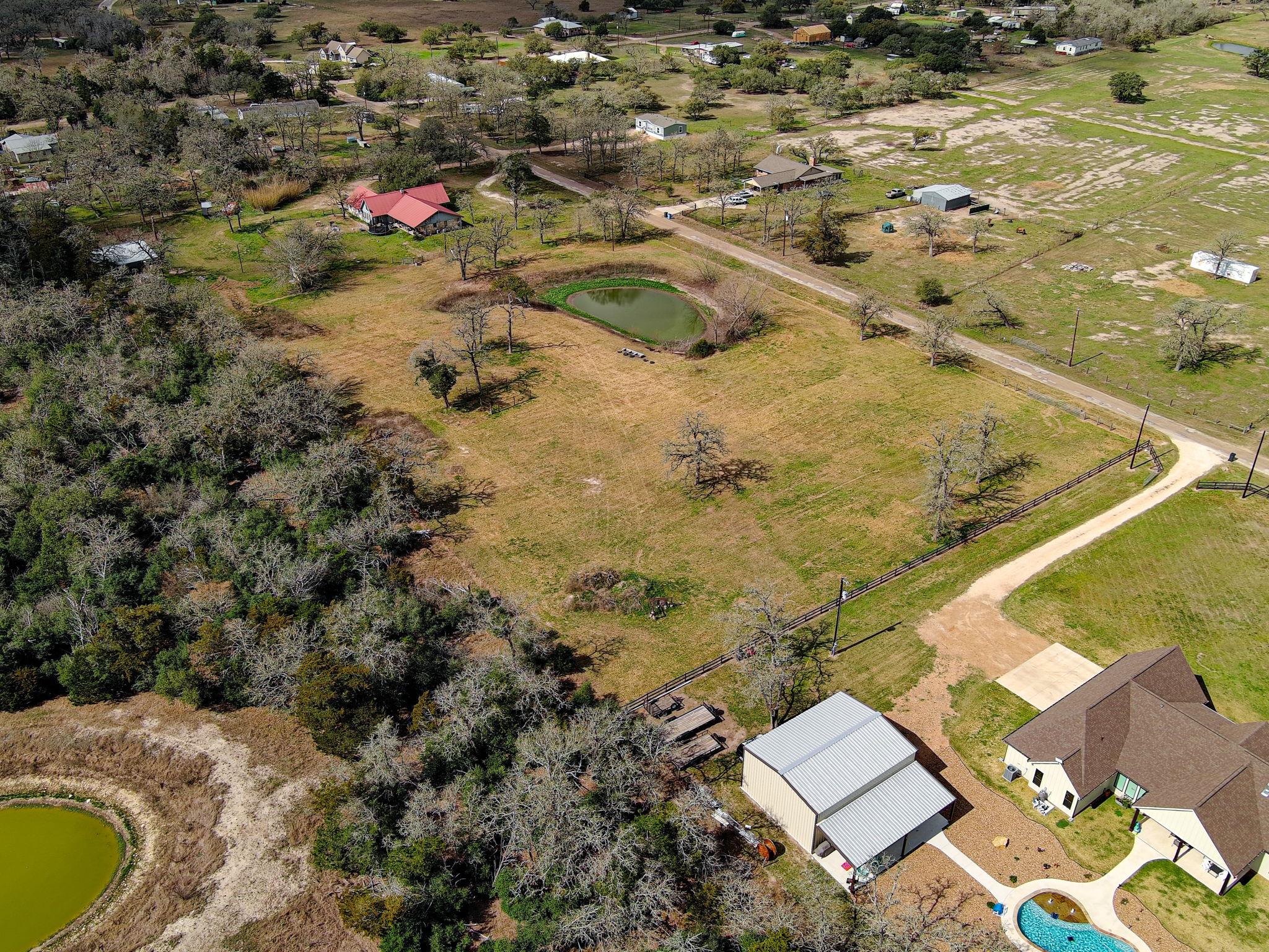 1060 County Road 232, Giddings, TX 78942