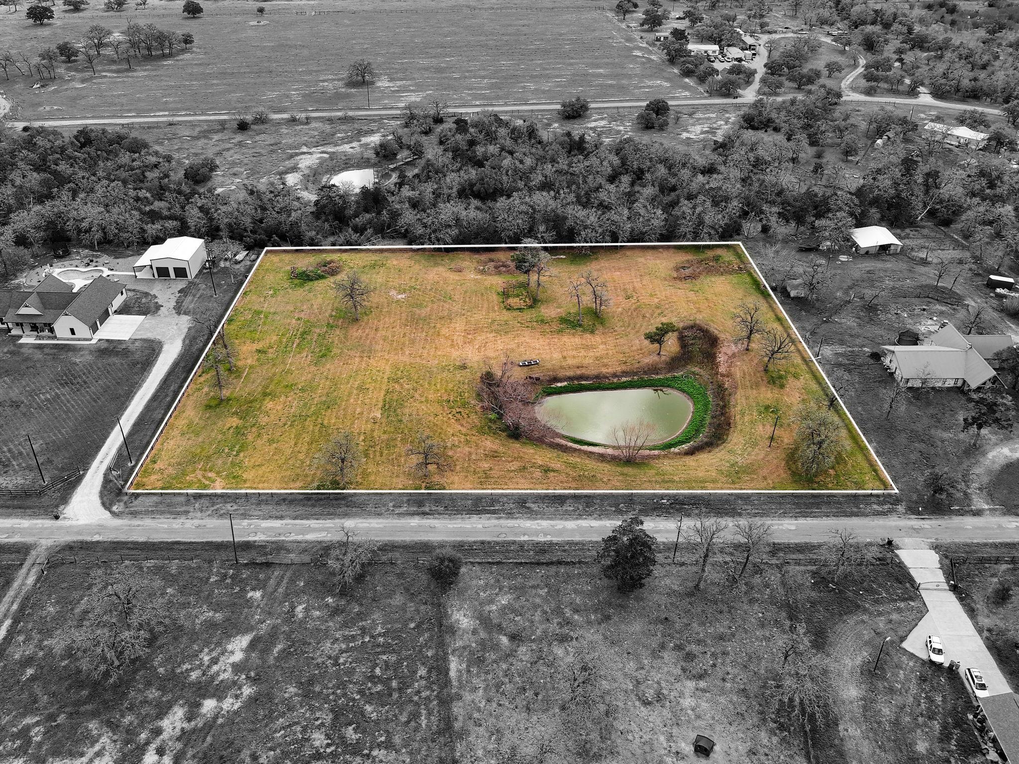 1060 County Road 232, Giddings, TX 78942