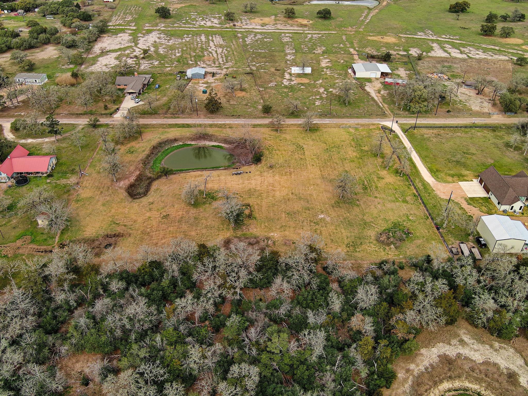 1060 County Road 232, Giddings, TX 78942