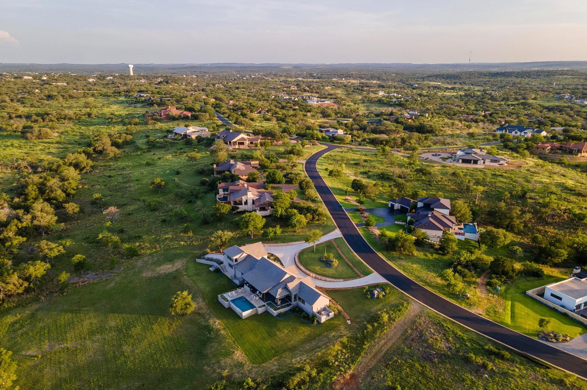 111 Rock N Robyn Trail, Horseshoe Bay, TX 78657