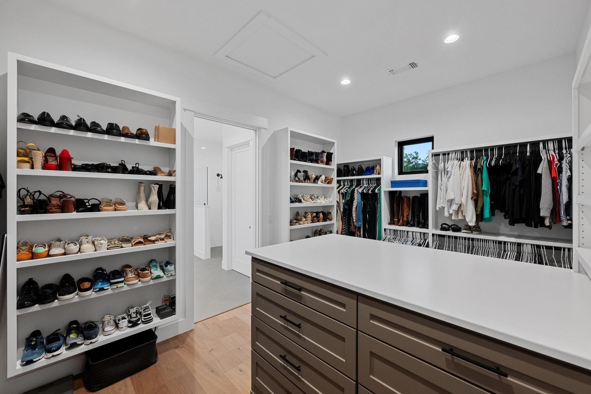 111 Rock N Robyn Trail, Horseshoe Bay, TX 78657