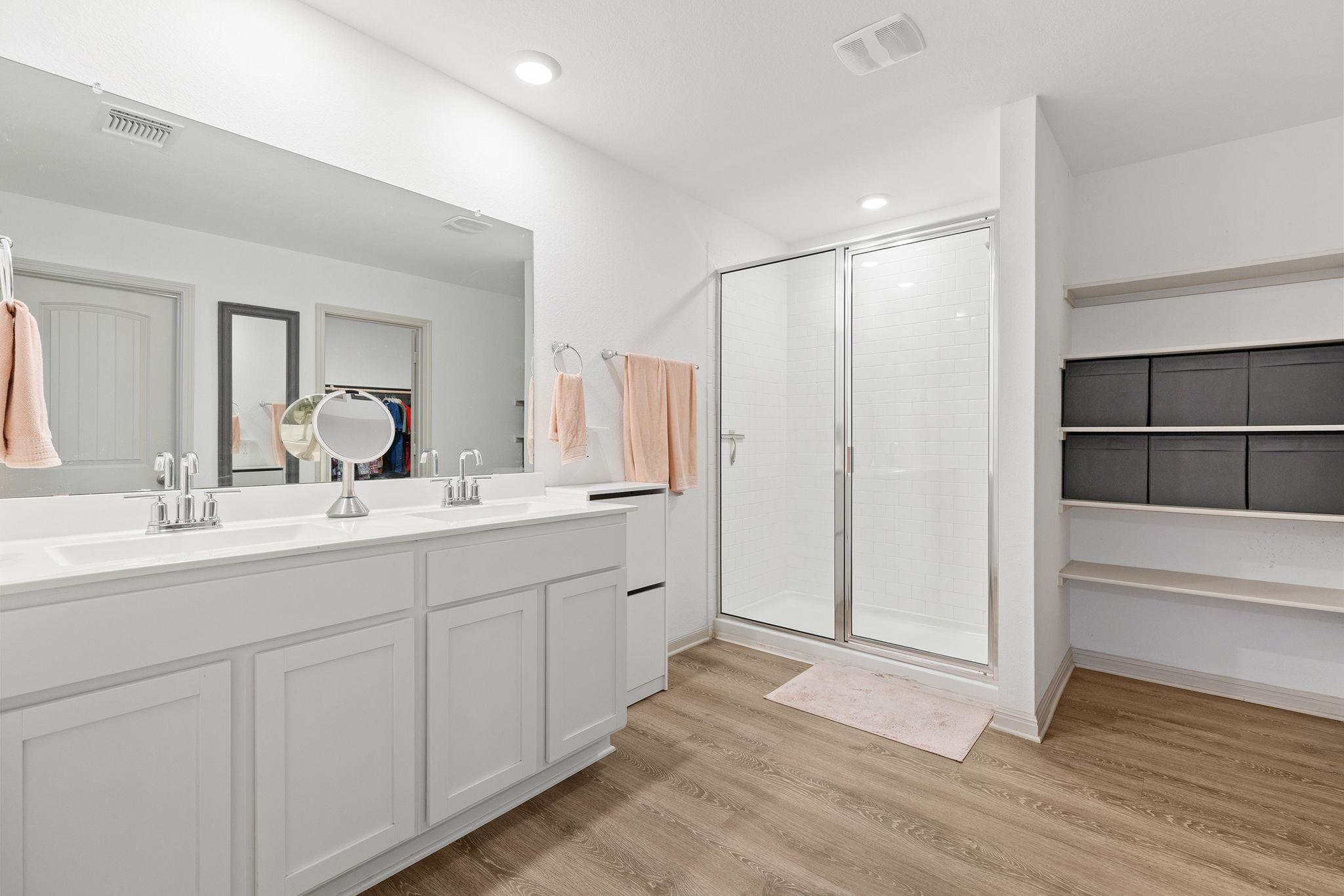 203 Mulberry Creek Ln, Hutto, TX 78634