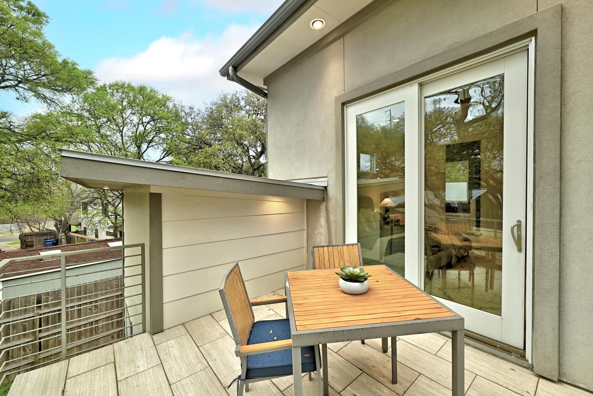 2504 S 4th St, Austin, TX 78704