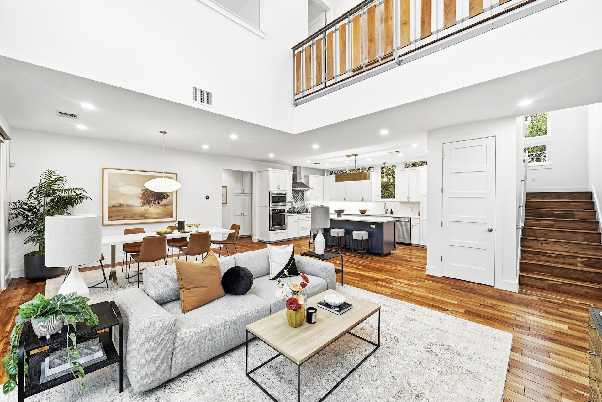 2504 S 4th St, Austin, TX 78704