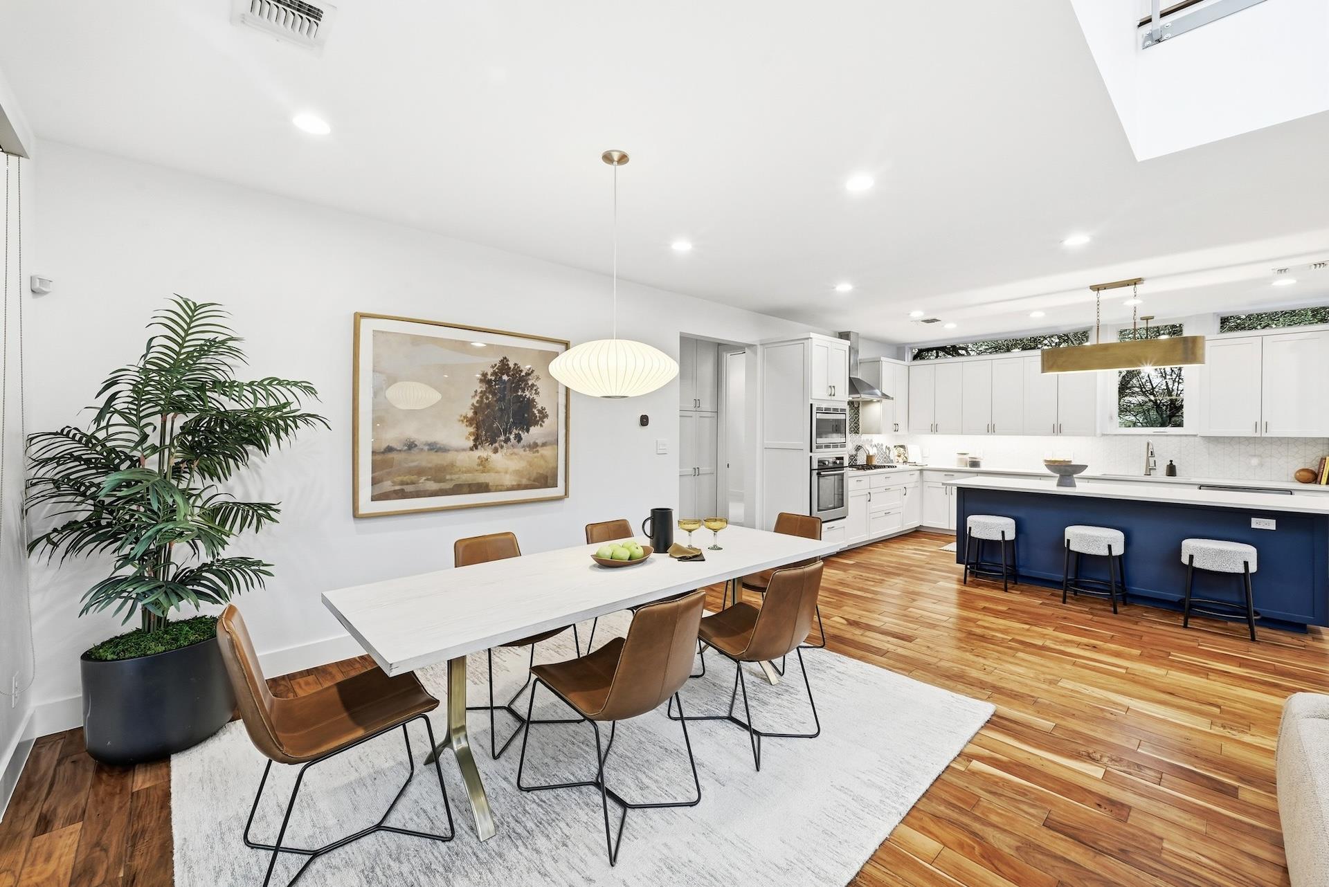 2504 S 4th St, Austin, TX 78704