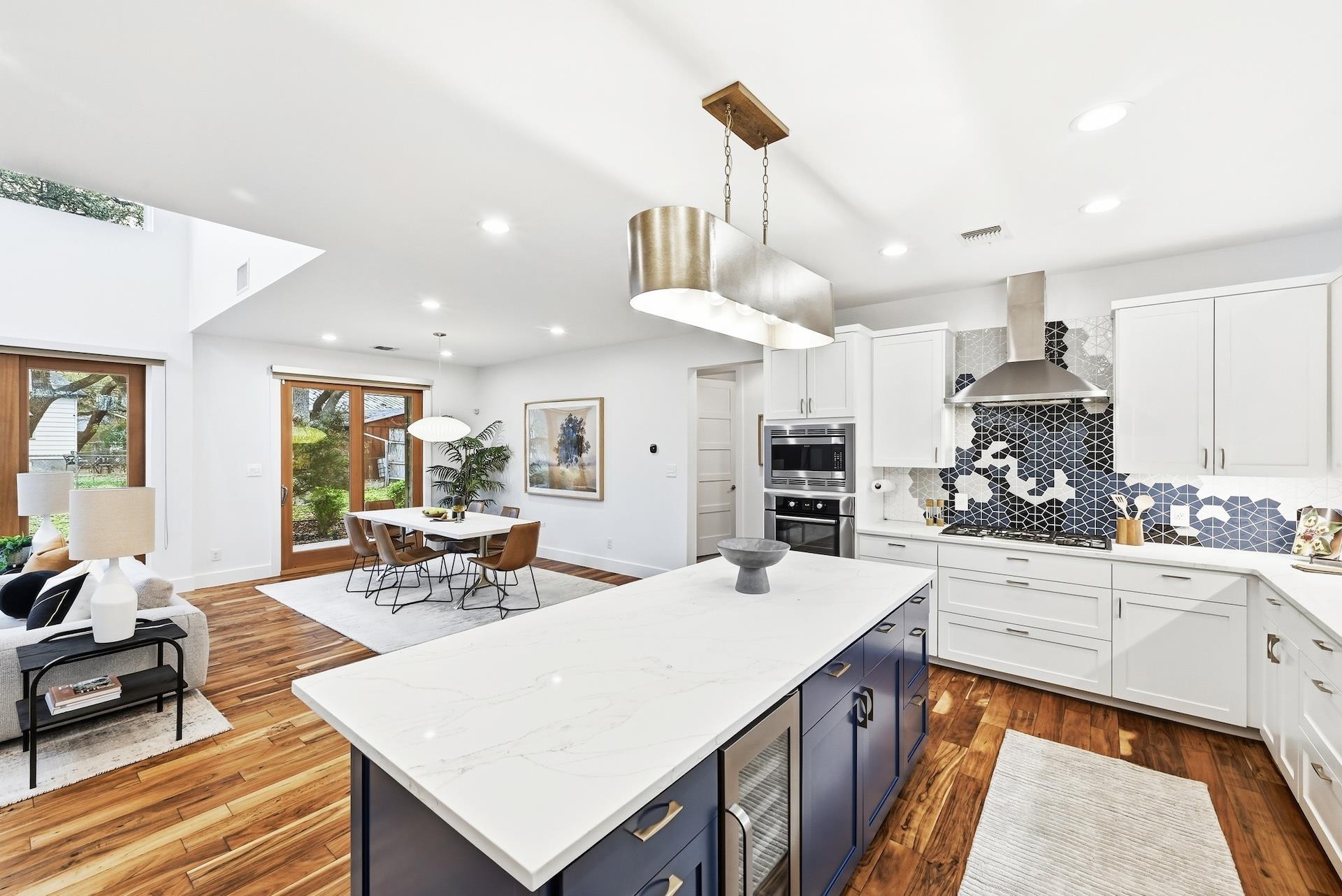 2504 S 4th St, Austin, TX 78704