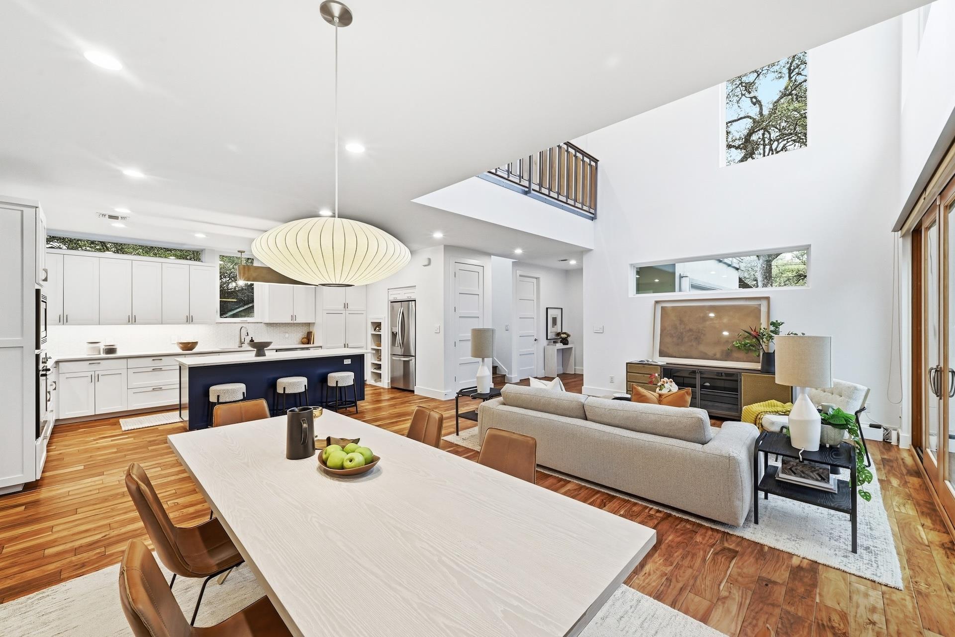 2504 S 4th St, Austin, TX 78704