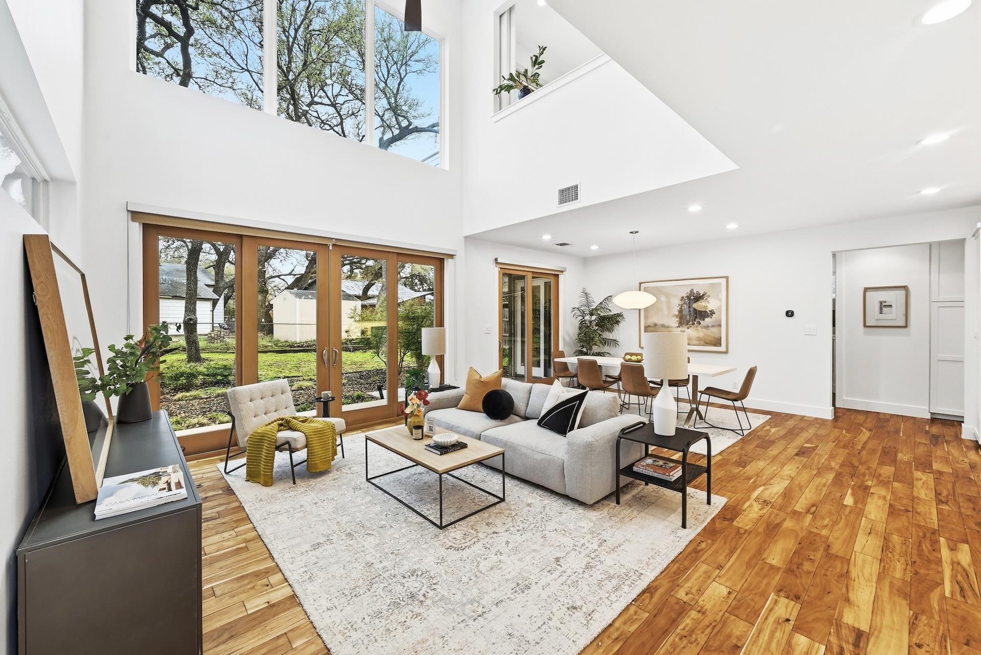 2504 S 4th St, Austin, TX 78704