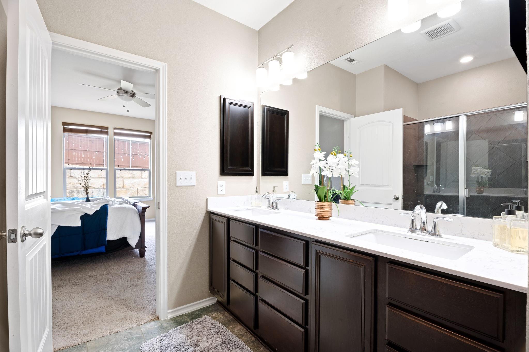 7300 Ondantra Bnd, Austin, TX 78744