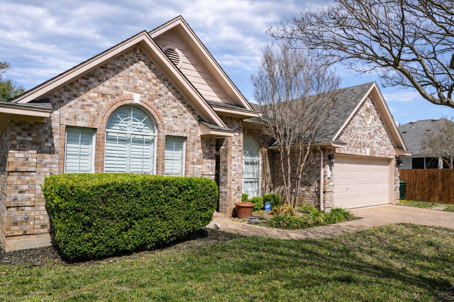 1101 S Old Mill Rd, Cedar Park, TX 78613