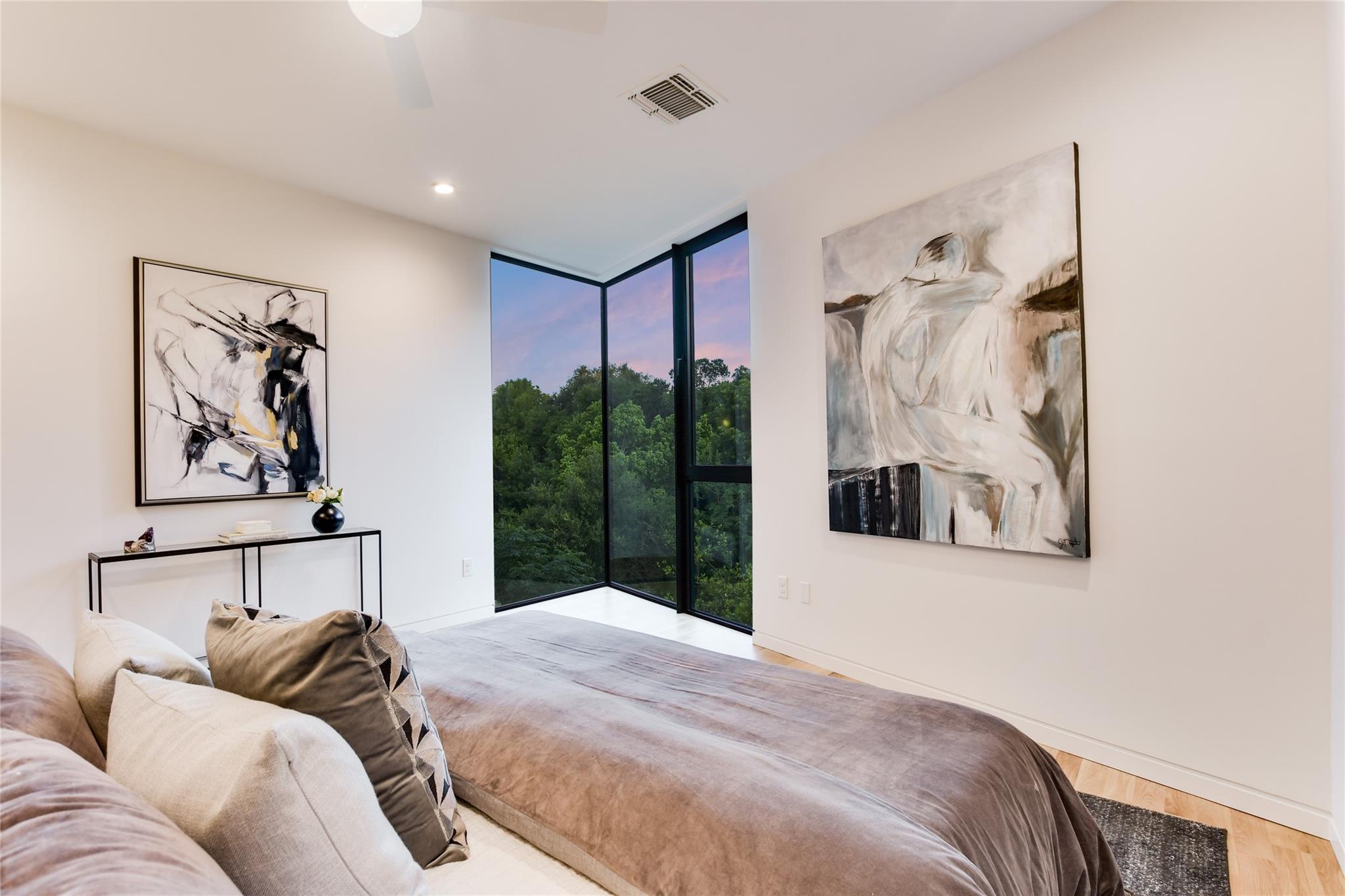 1115 W 31 ST, Austin, TX 78705