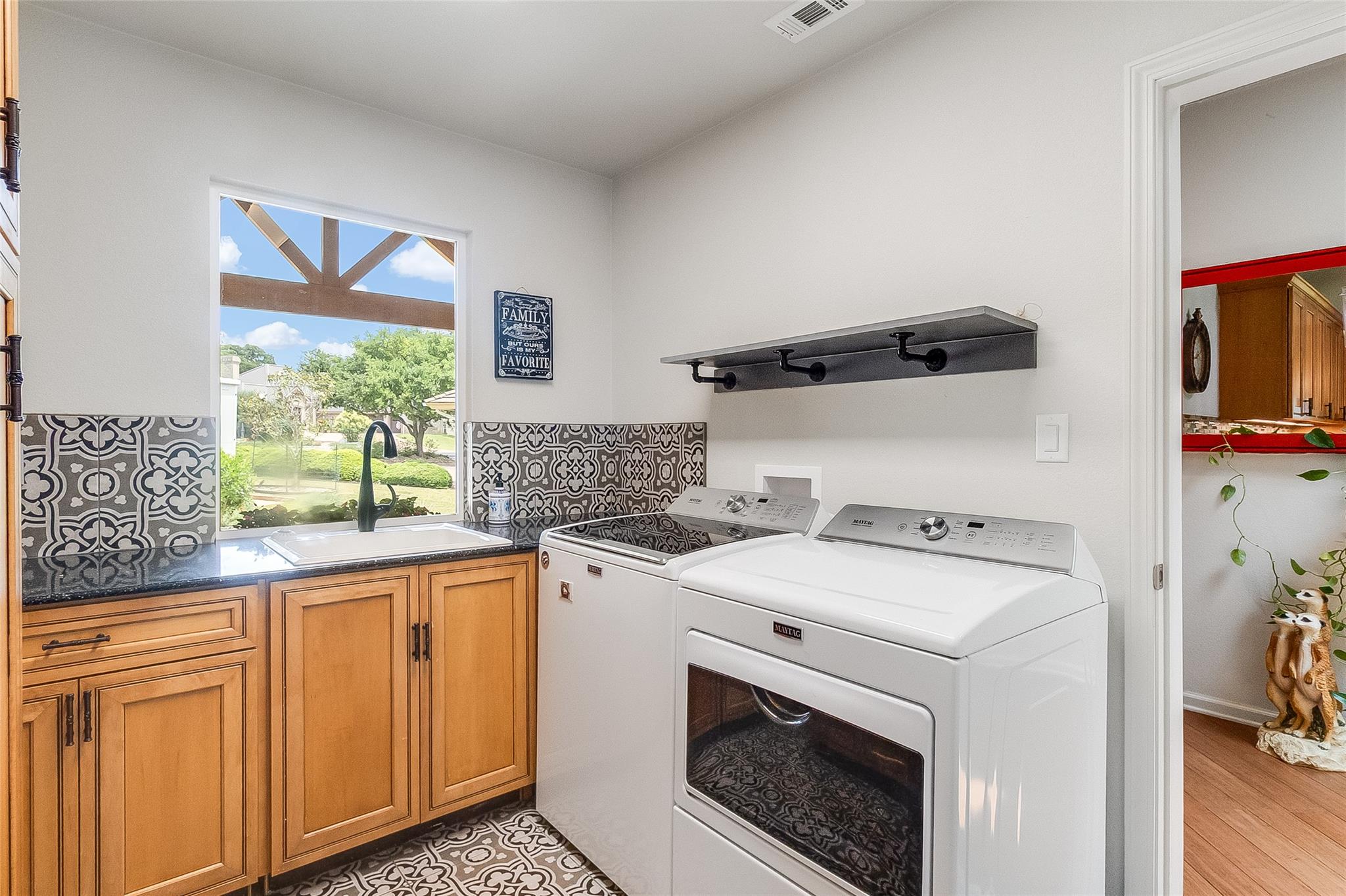 408 Sombrero, Horseshoe Bay, TX 78657