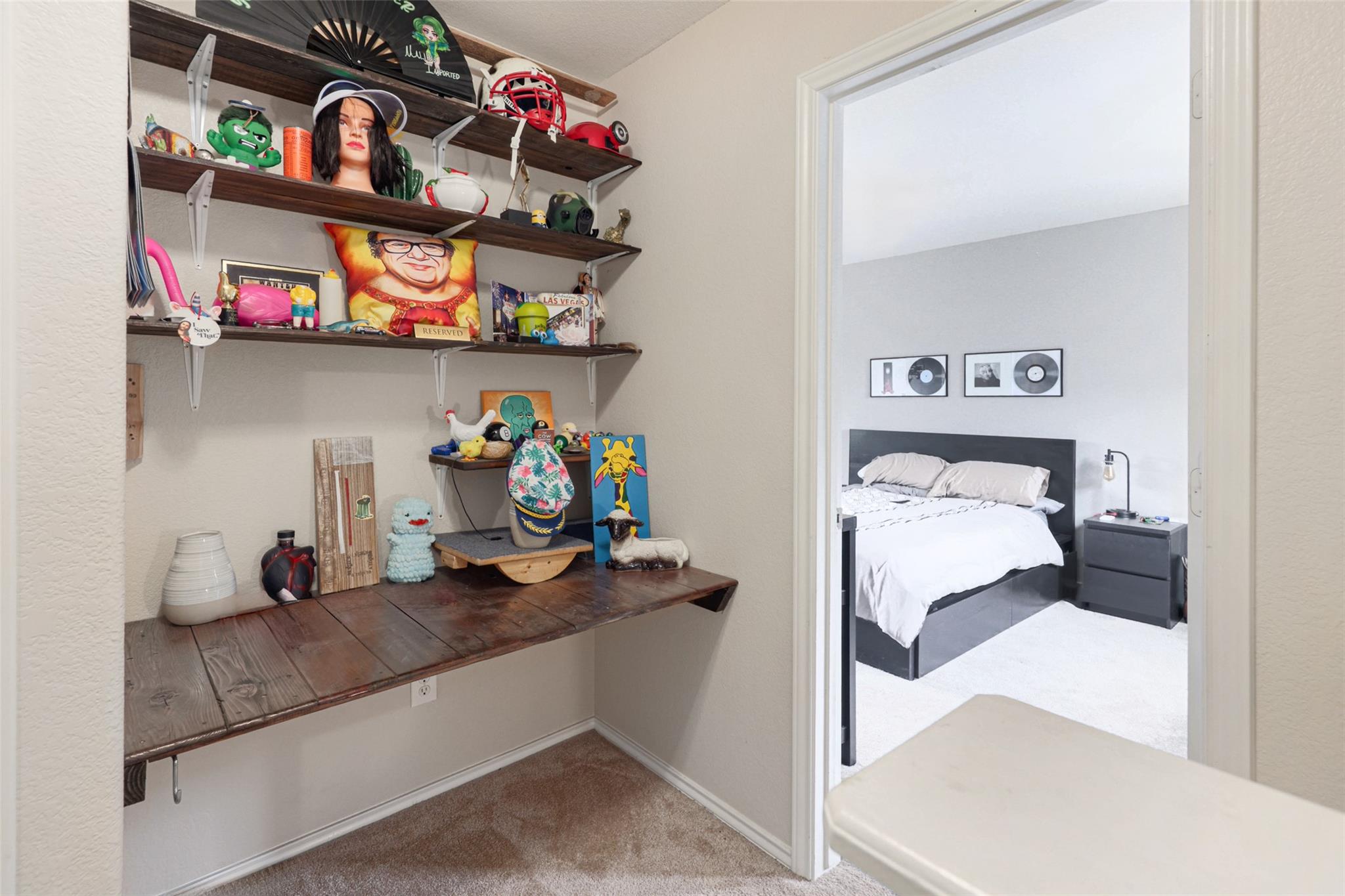 5307 Viewpoint Dr, Austin, TX 78744