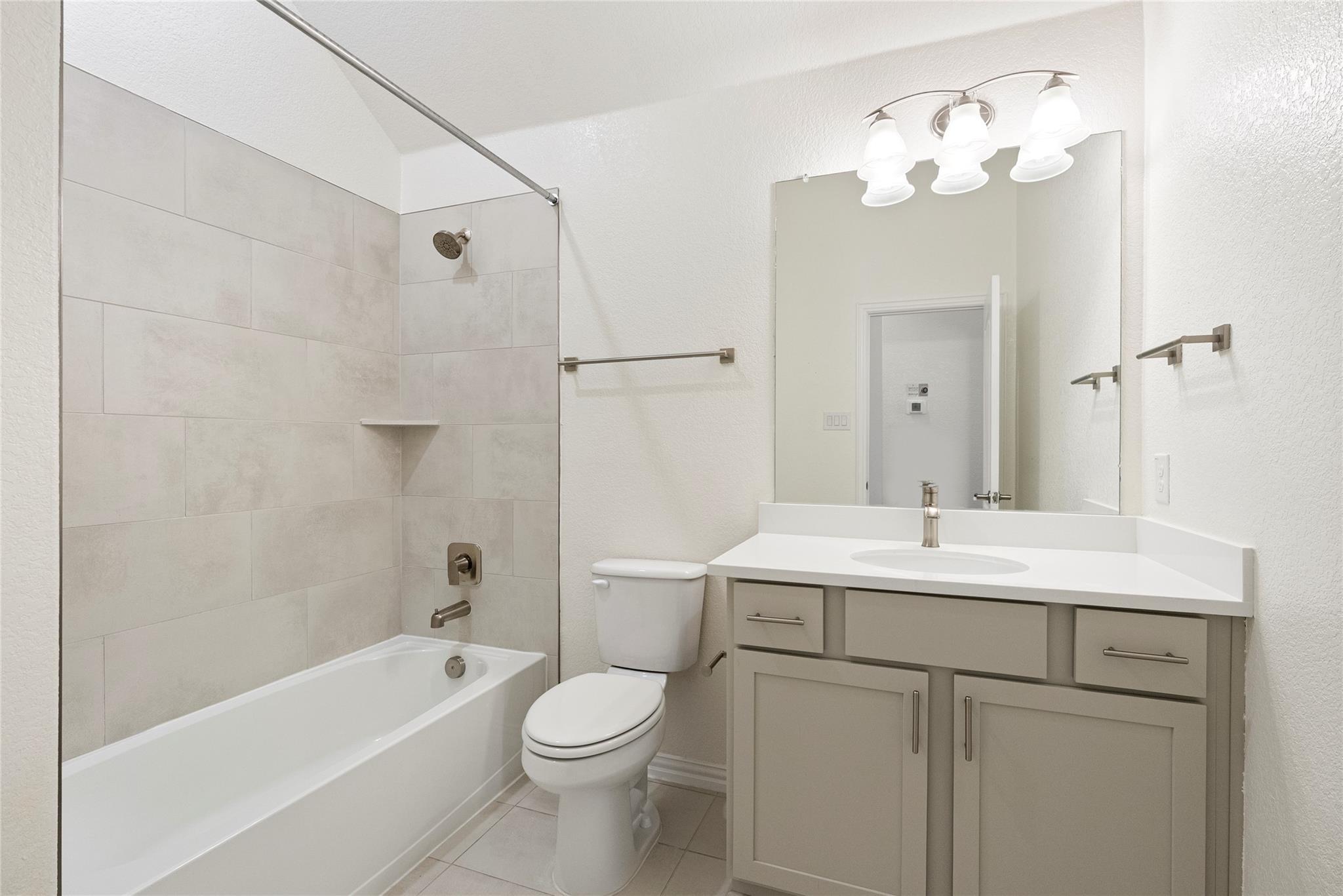 296 Durian Loop, Buda, TX 78610