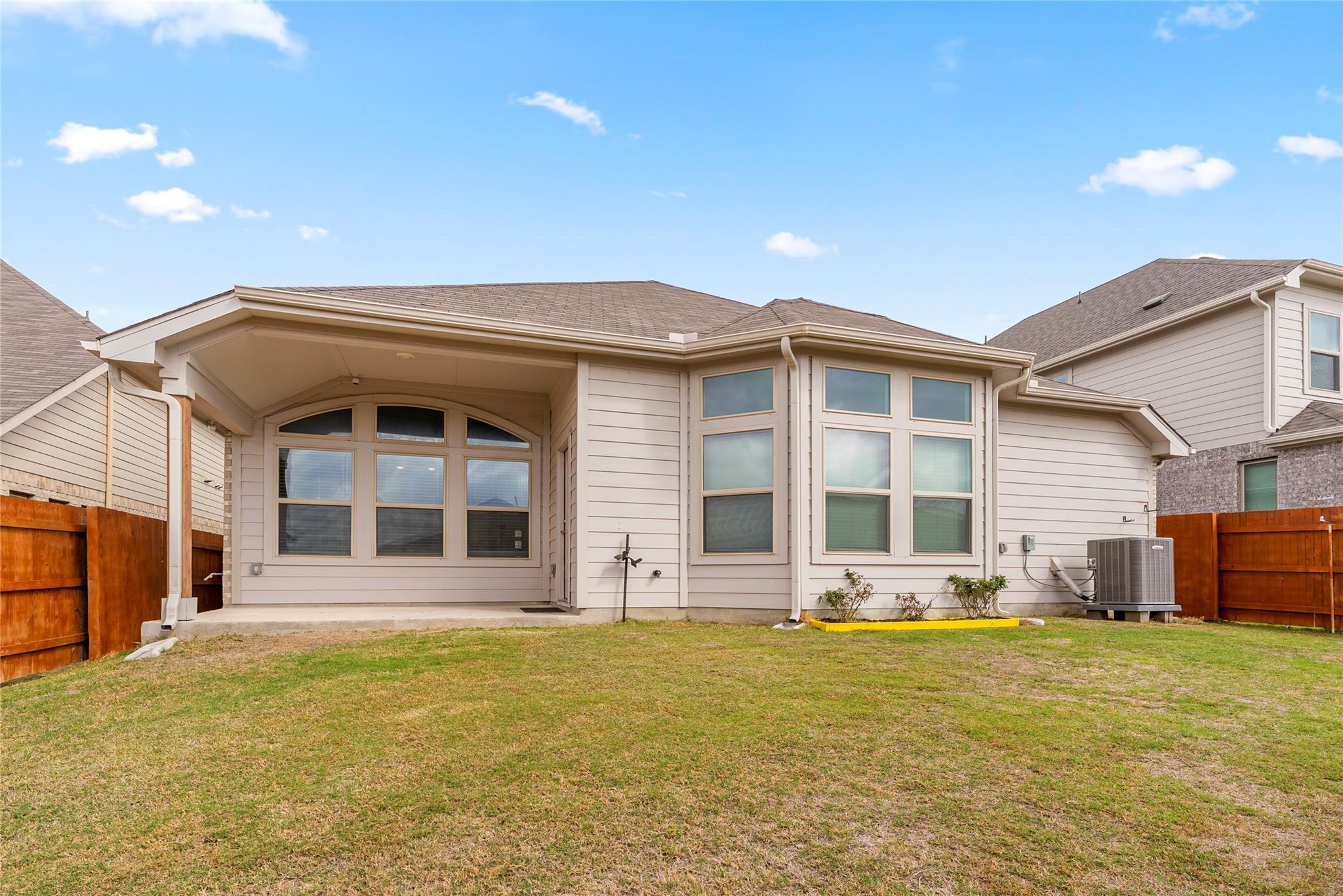 296 Durian Loop, Buda, TX 78610