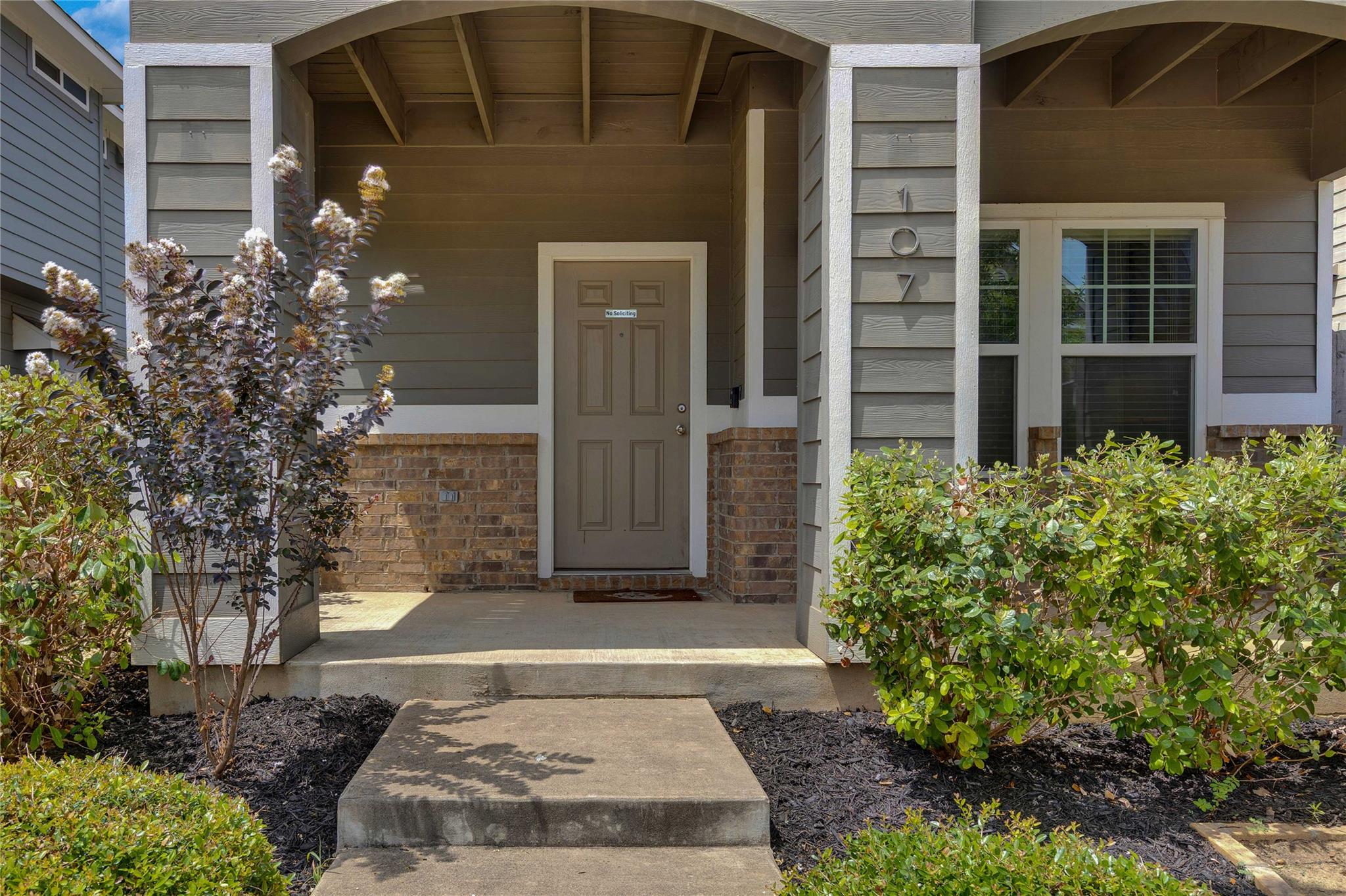 107 Friendship Oak Dr, San Marcos, TX 78666