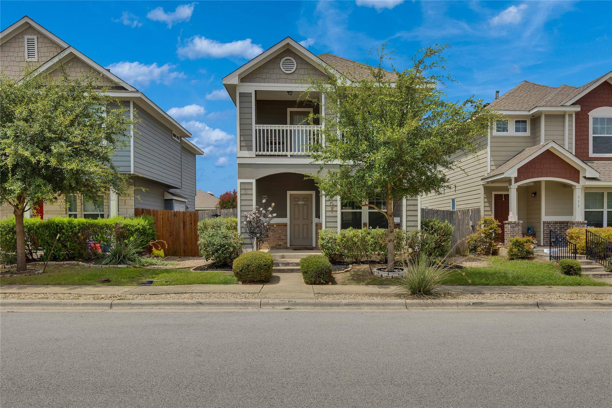 107 Friendship Oak Dr, San Marcos, TX 78666