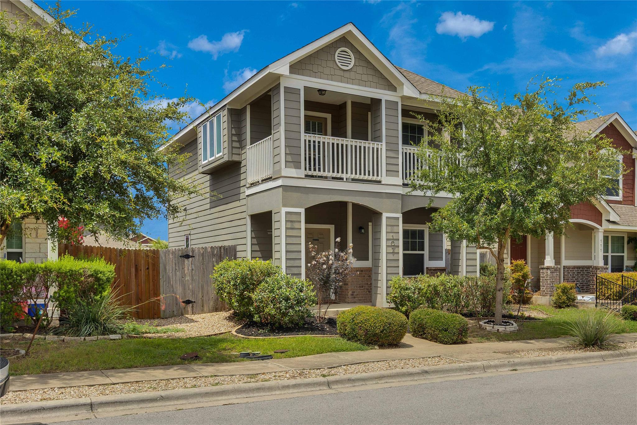 107 Friendship Oak Dr, San Marcos, TX 78666