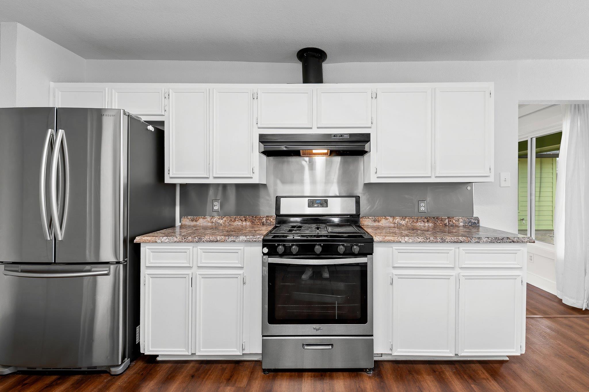 704 Greenwich Pl, Round Rock, TX 78664