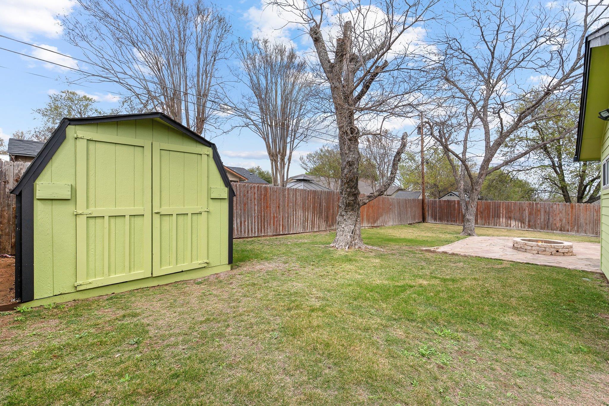 704 Greenwich Pl, Round Rock, TX 78664