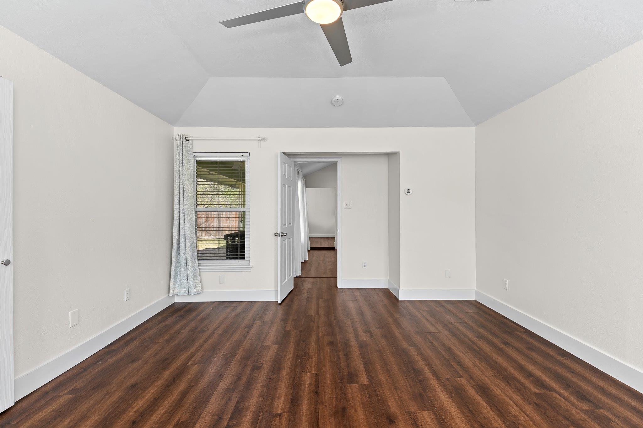 704 Greenwich Pl, Round Rock, TX 78664