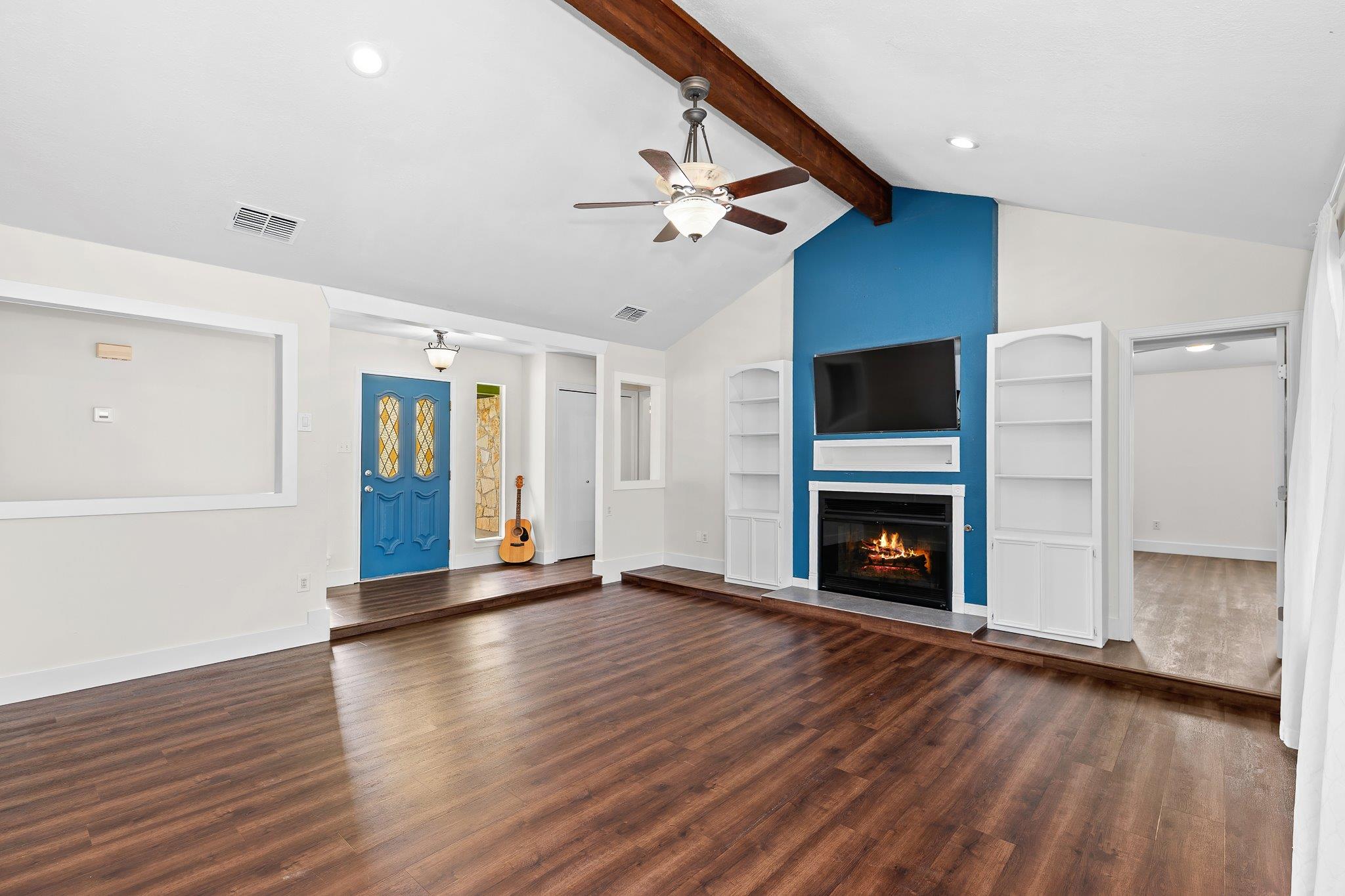 704 Greenwich Pl, Round Rock, TX 78664