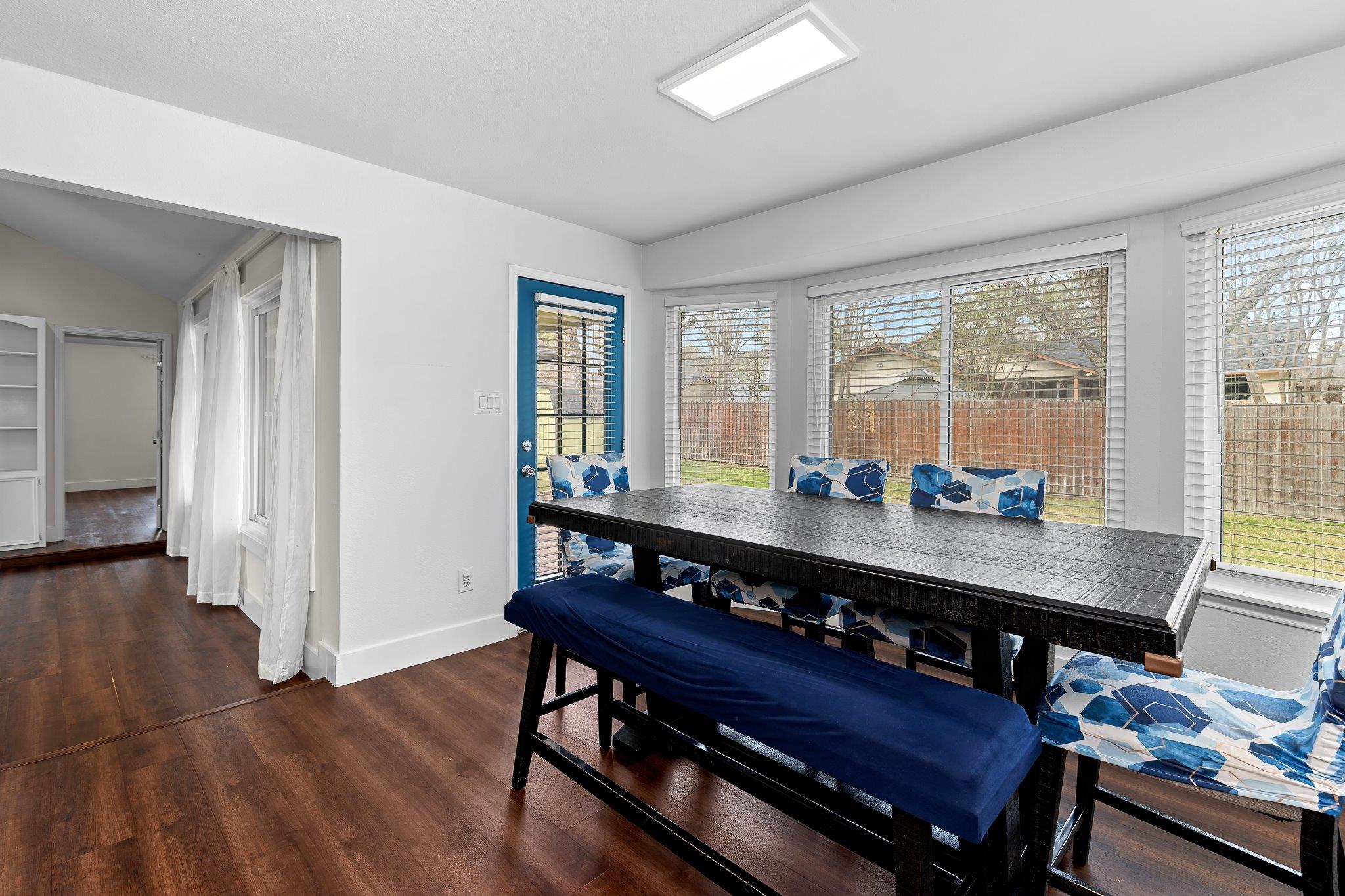 704 Greenwich Pl, Round Rock, TX 78664