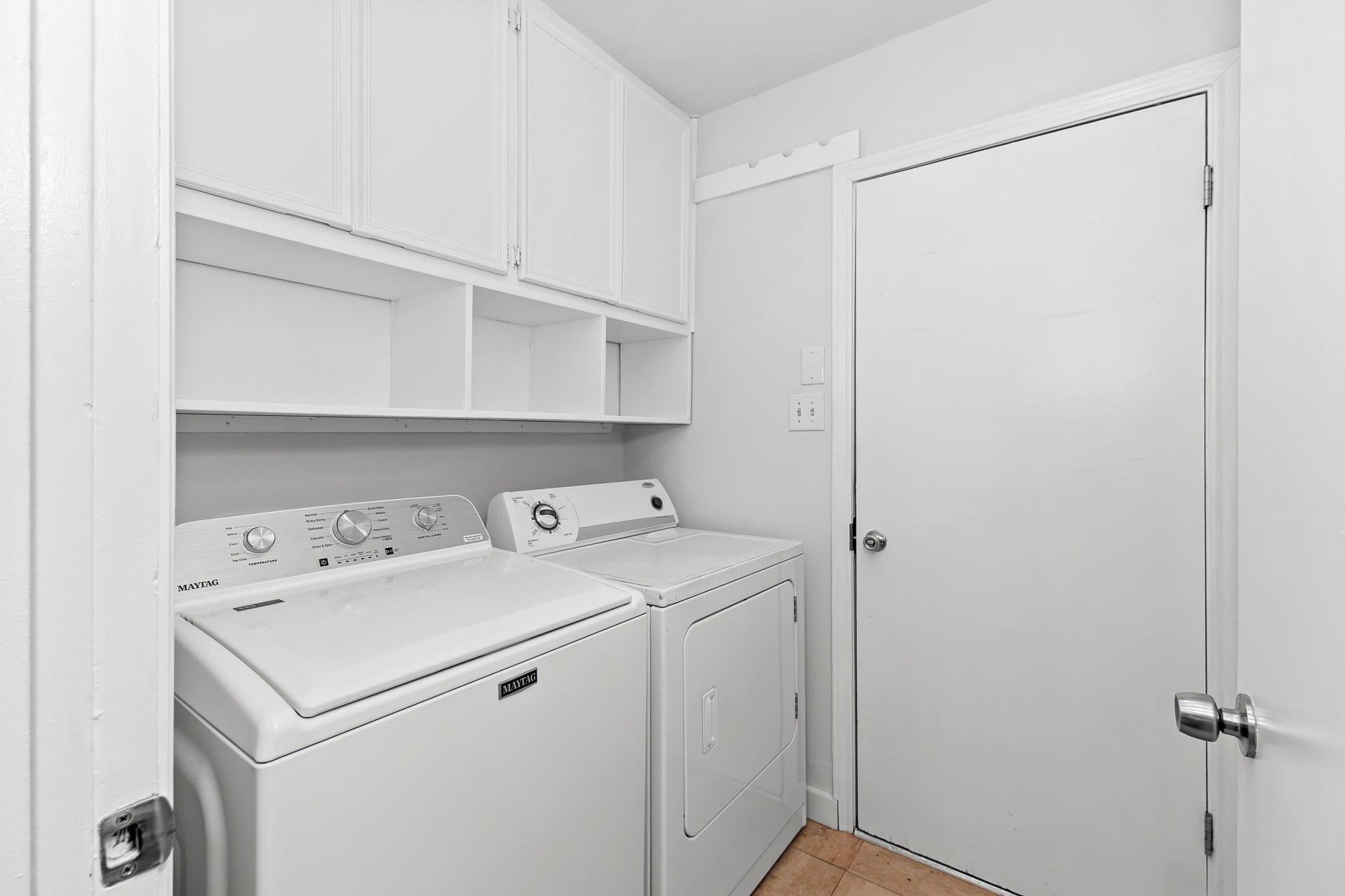 704 Greenwich Pl, Round Rock, TX 78664