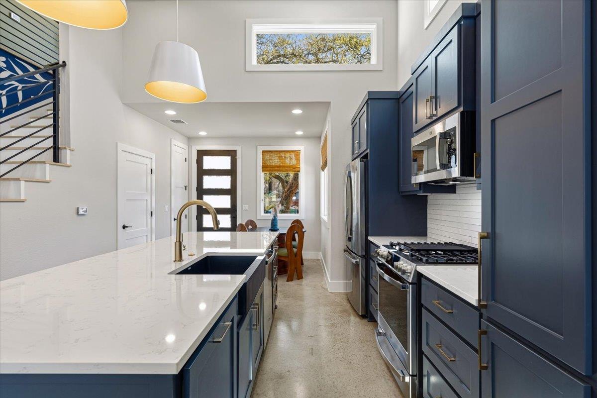 3602 Pennsylvania Ave # 2, Austin, TX 78721