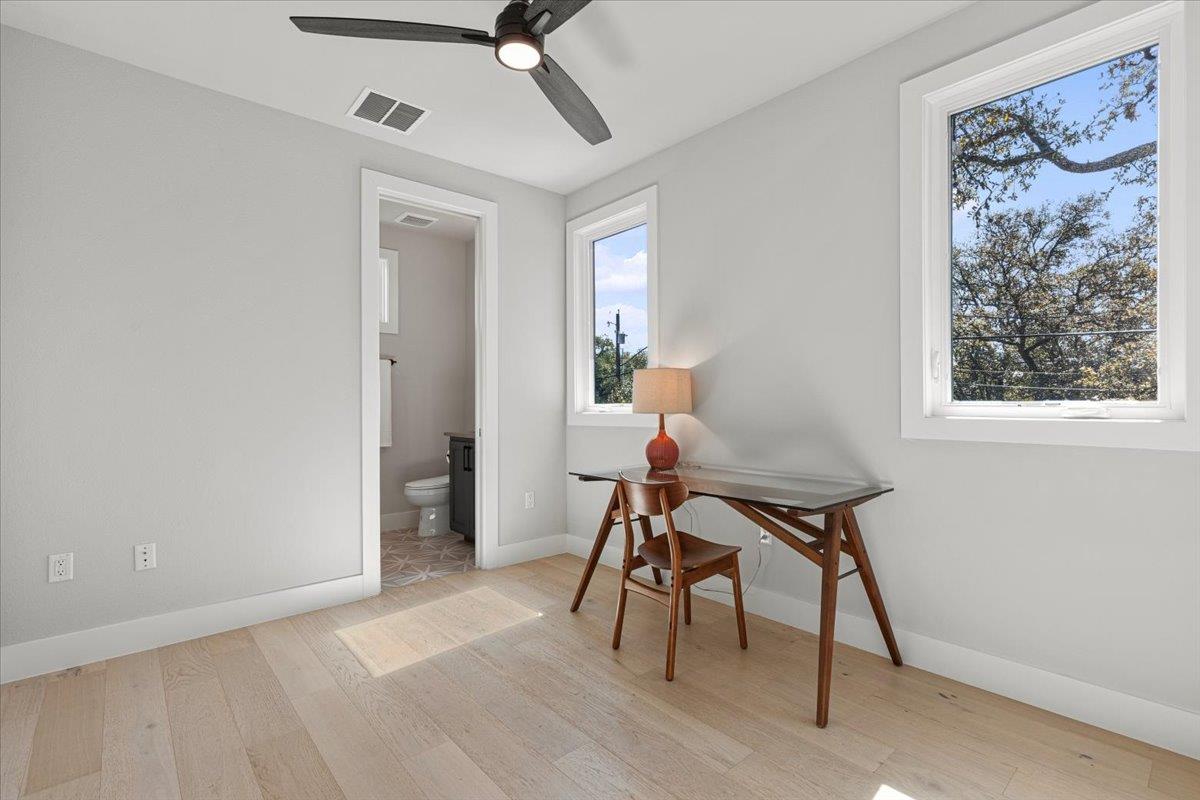 3602 Pennsylvania Ave # 2, Austin, TX 78721