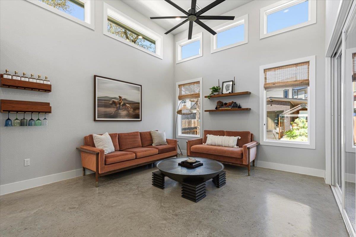 3602 Pennsylvania Ave # 2, Austin, TX 78721