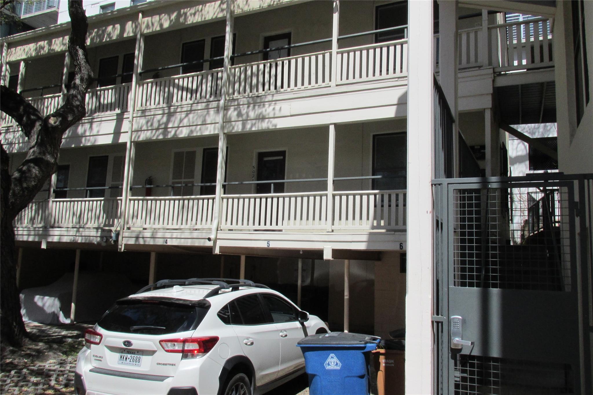 800 San Antonio St # 504 W 8th, Austin, TX 78701