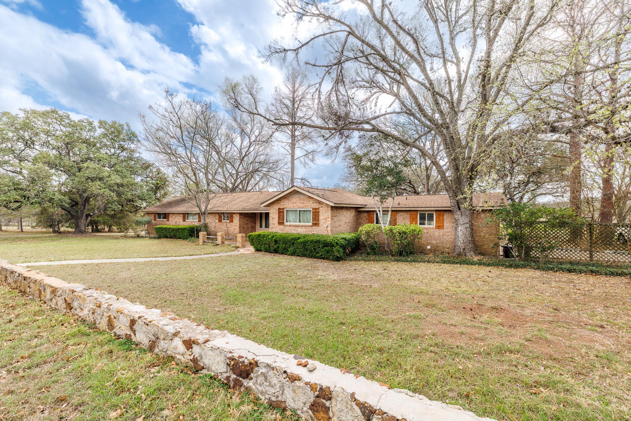 3603 Us Highway 90A E, Gonzales, TX 78629