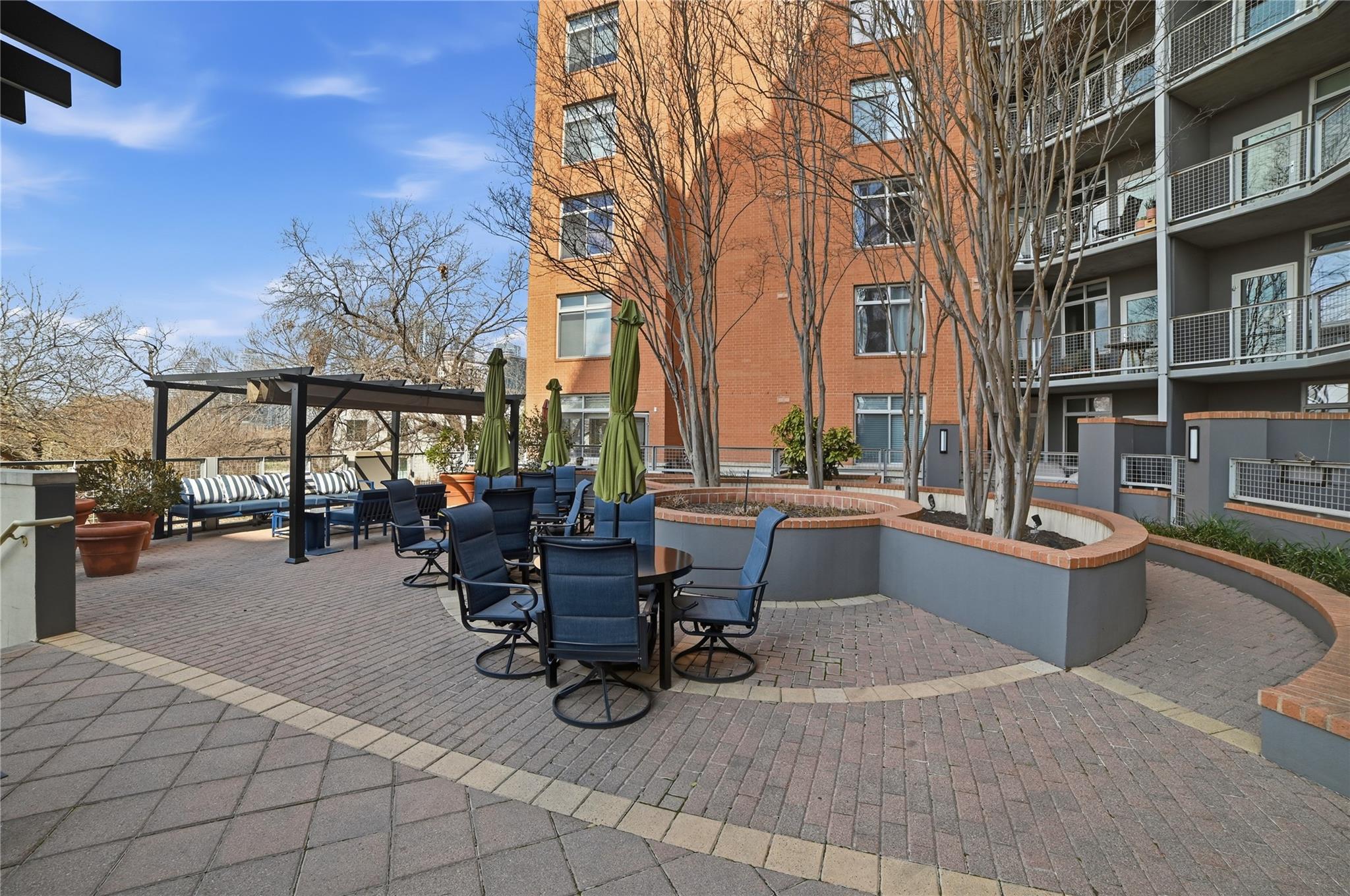 54 Rainey St # 1018, Austin, TX 78701