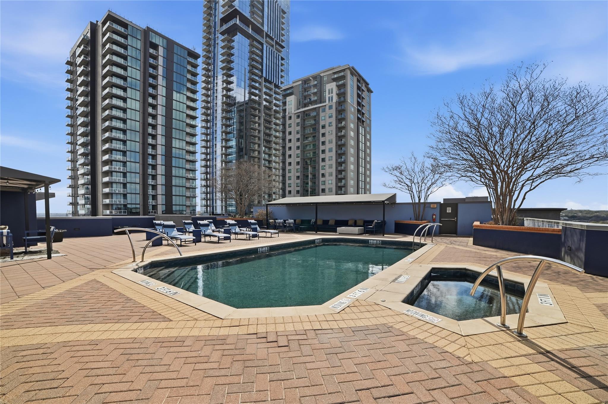 54 Rainey St # 1018, Austin, TX 78701