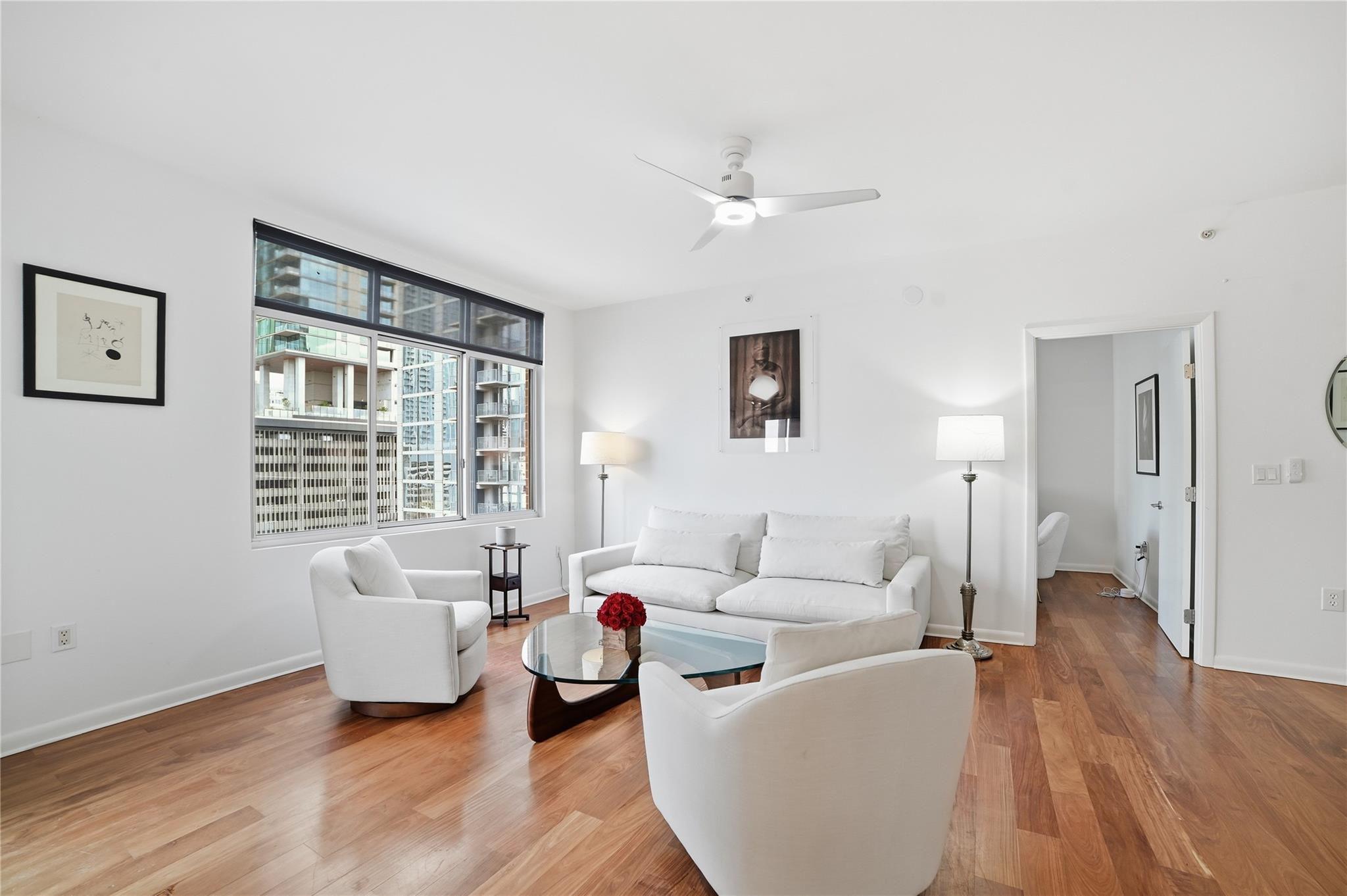 54 Rainey St # 1018, Austin, TX 78701